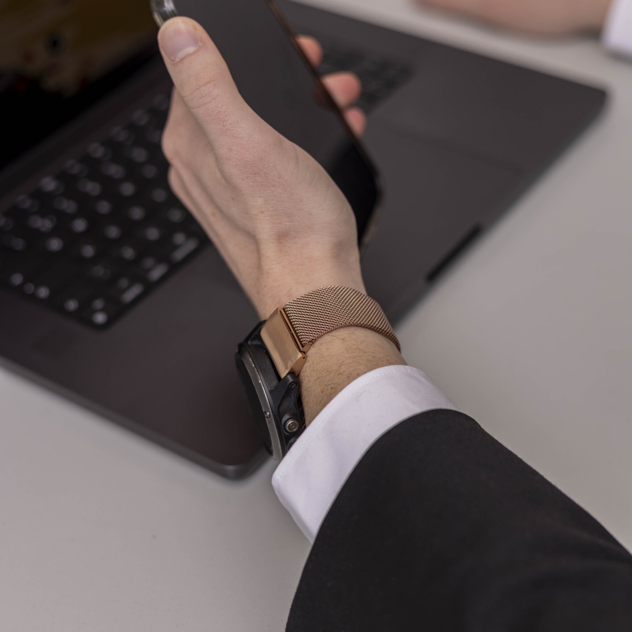 Garmin MARQ Milanese Strap (Rose Gold)