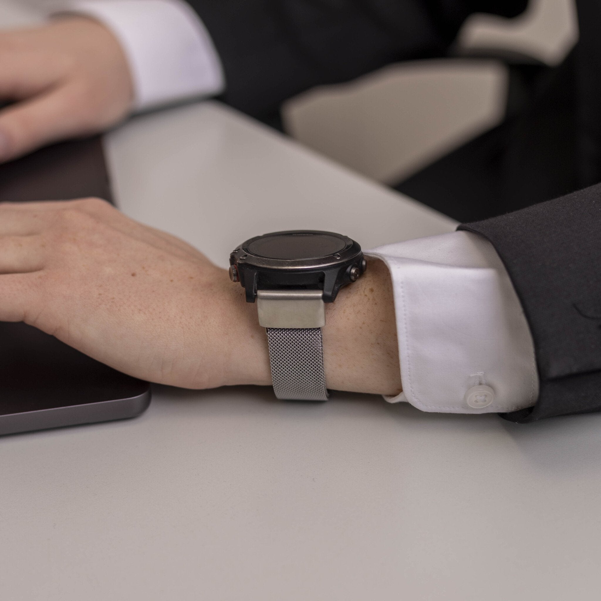 Garmin Forerunner 955 Milanese Strap (Silver)