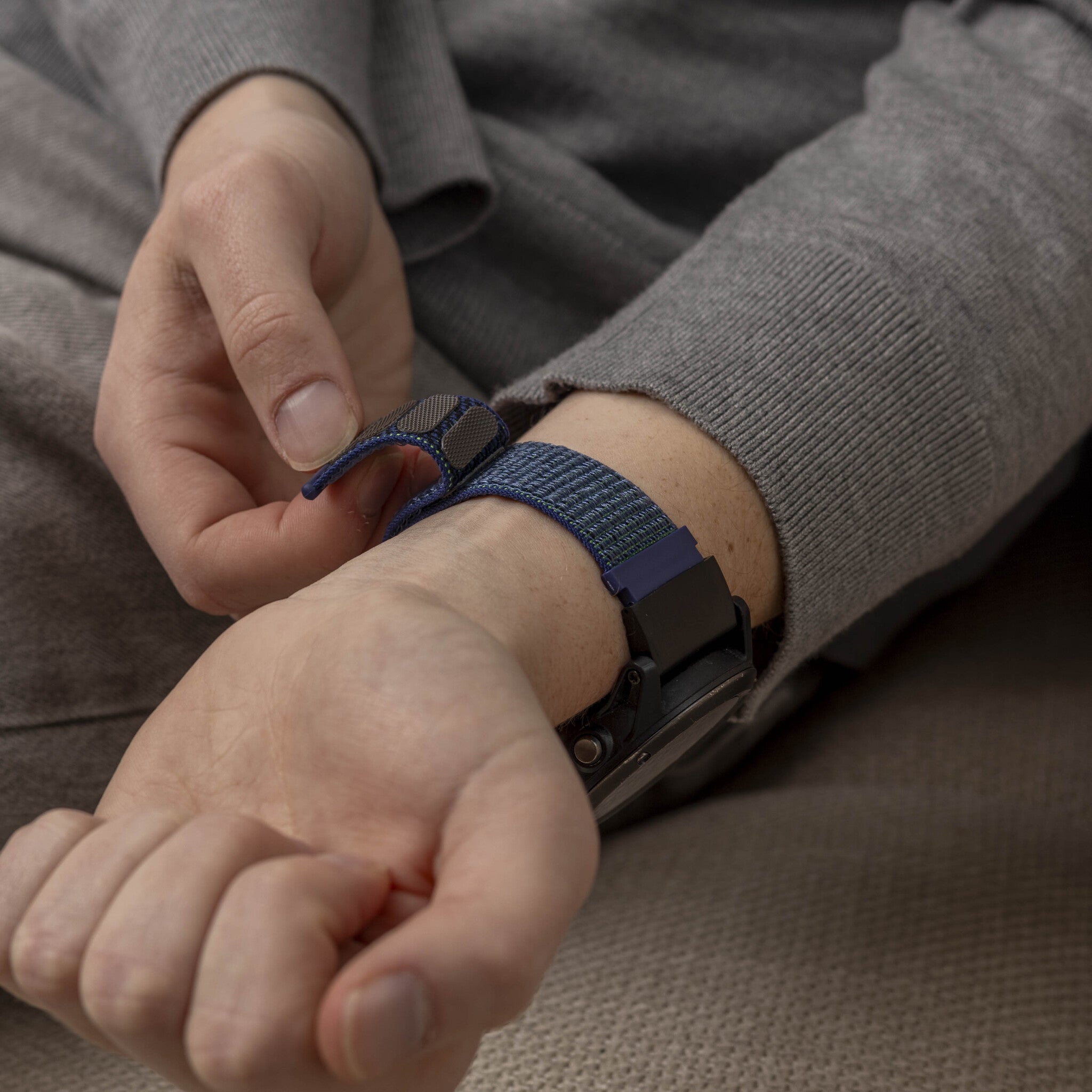 Garmin Fenix 8 Pro - 51mm Nylon Strap with Buckle (Blue)