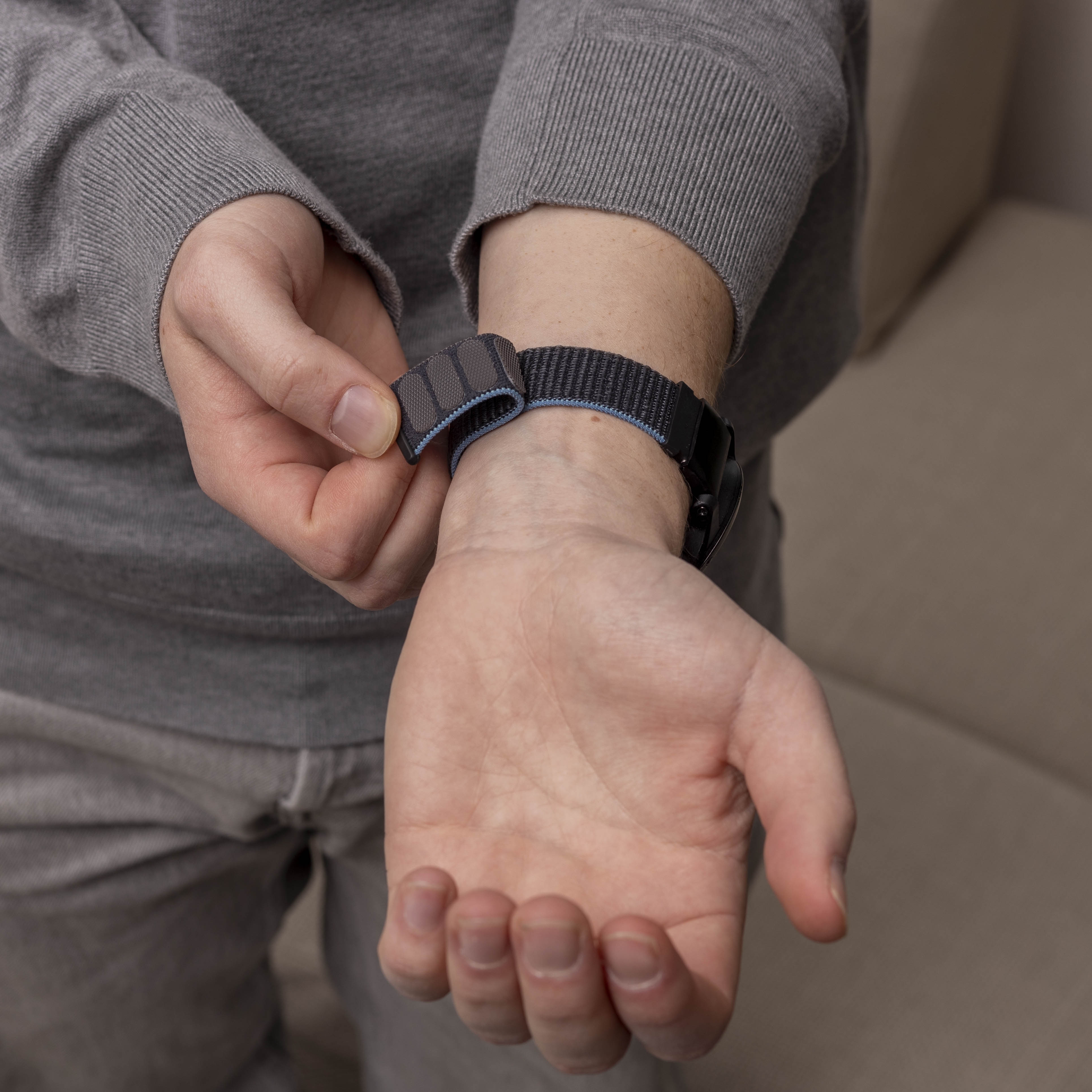 Garmin Fenix 8 - 51mm Nylon Strap (Charcoal)