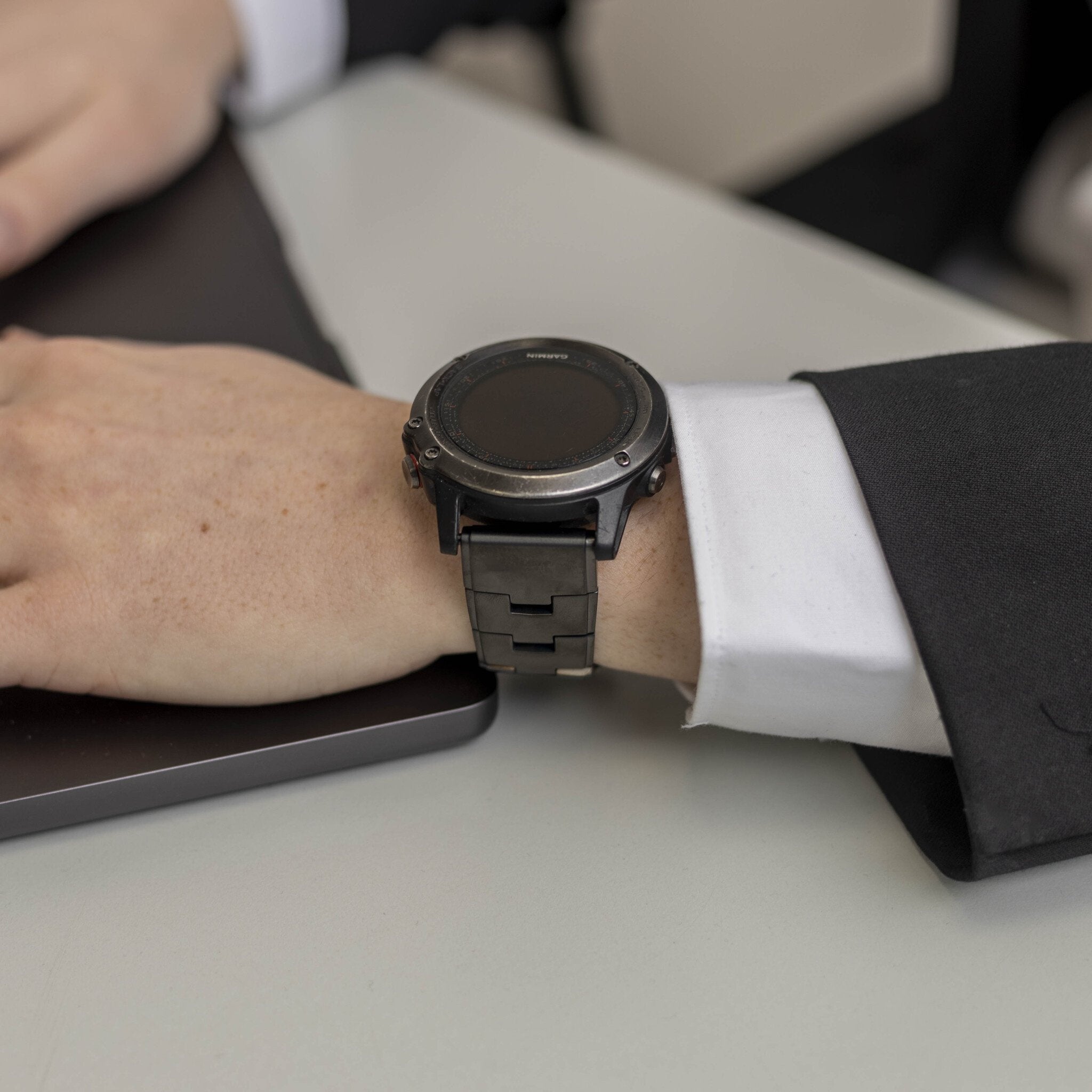 Garmin Approach S62 Titanium Strap (Graphite)