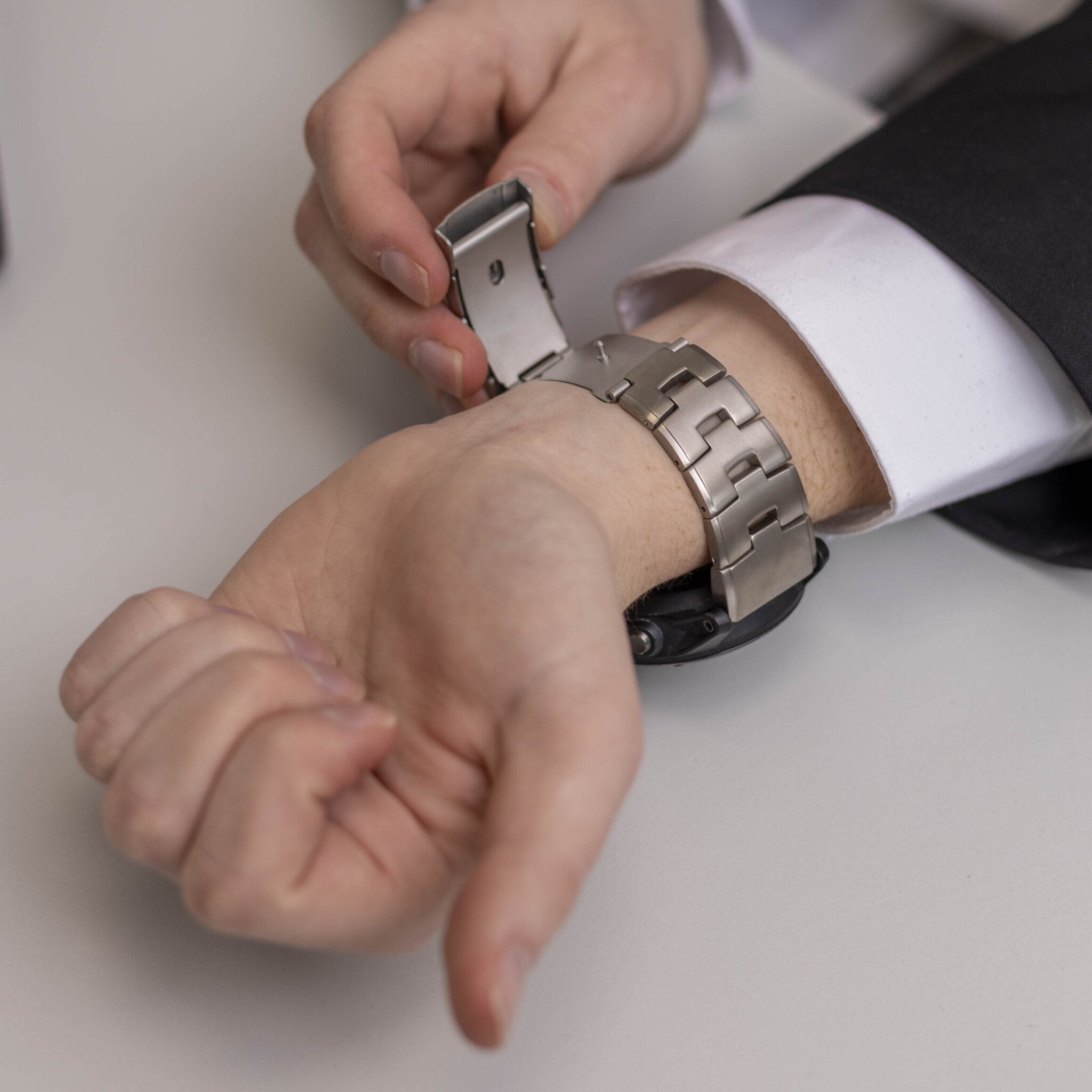 Garmin Descent MK2(i) Titanium Strap (Silver)