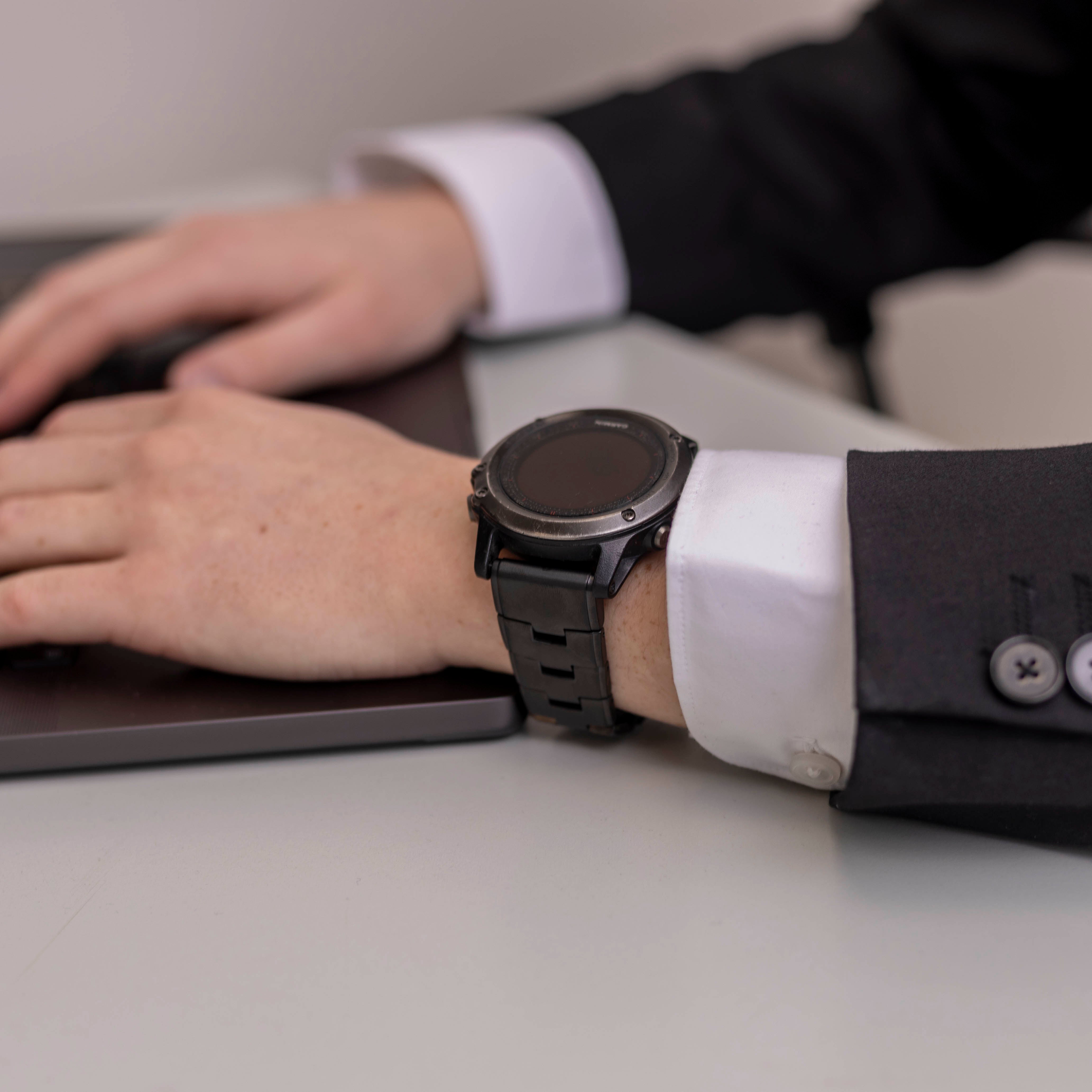 Bandz Garmin Fenix 7x Titanium Strap 'Classic' (Black)