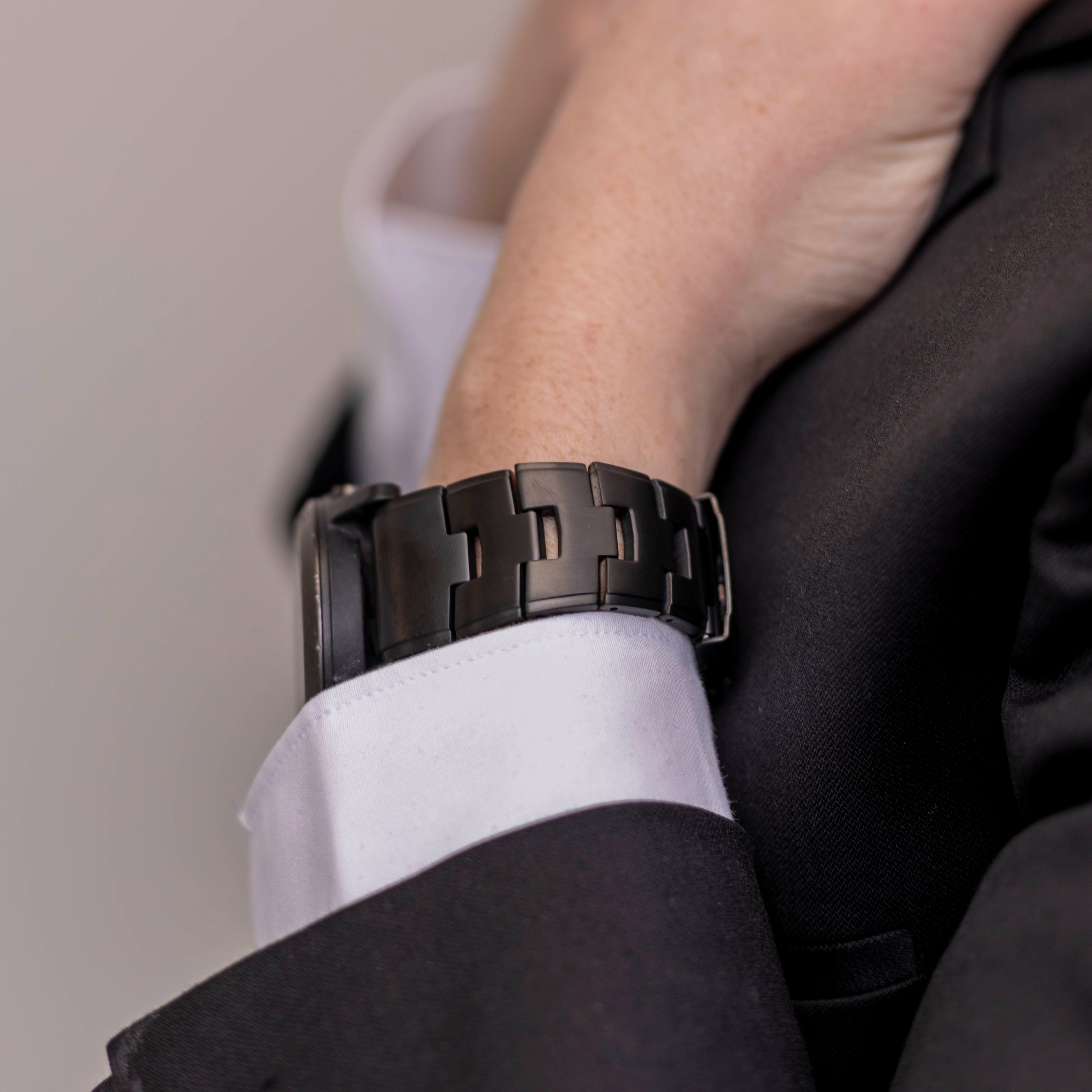 Bandz Garmin Enduro 1 / 2 / 3 Titanium Link Strap (Black)