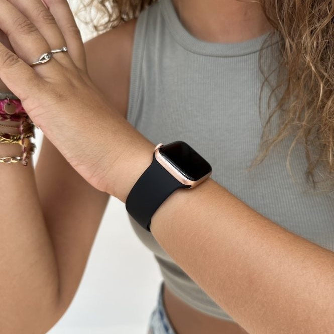 xoxo Wildhearts Apple Watch Silicone Strap (Black)