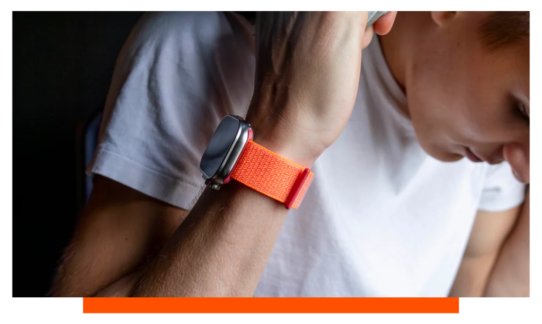 Wearing an Apple Watch on your wrist: per strap!