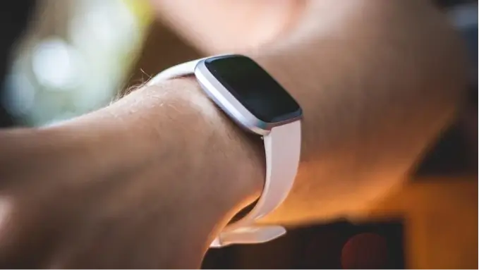 Kann ein Fitbit den Blutdruck messen?