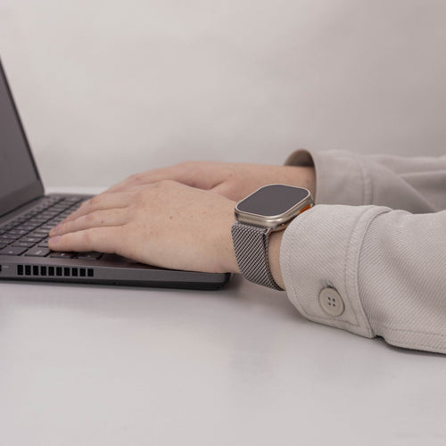 Apple Watch Ultra Titanium Milanese Strap (Titanium)