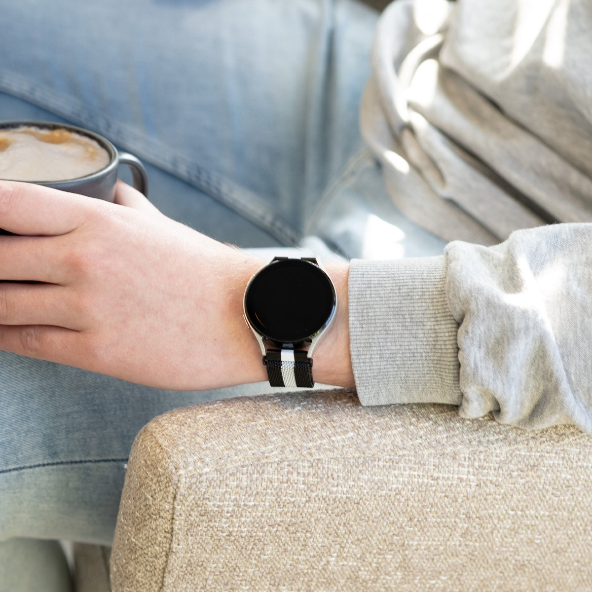 Samsung Galaxy Watch 6 Classic 47mm Milanese Strap (Black/White)