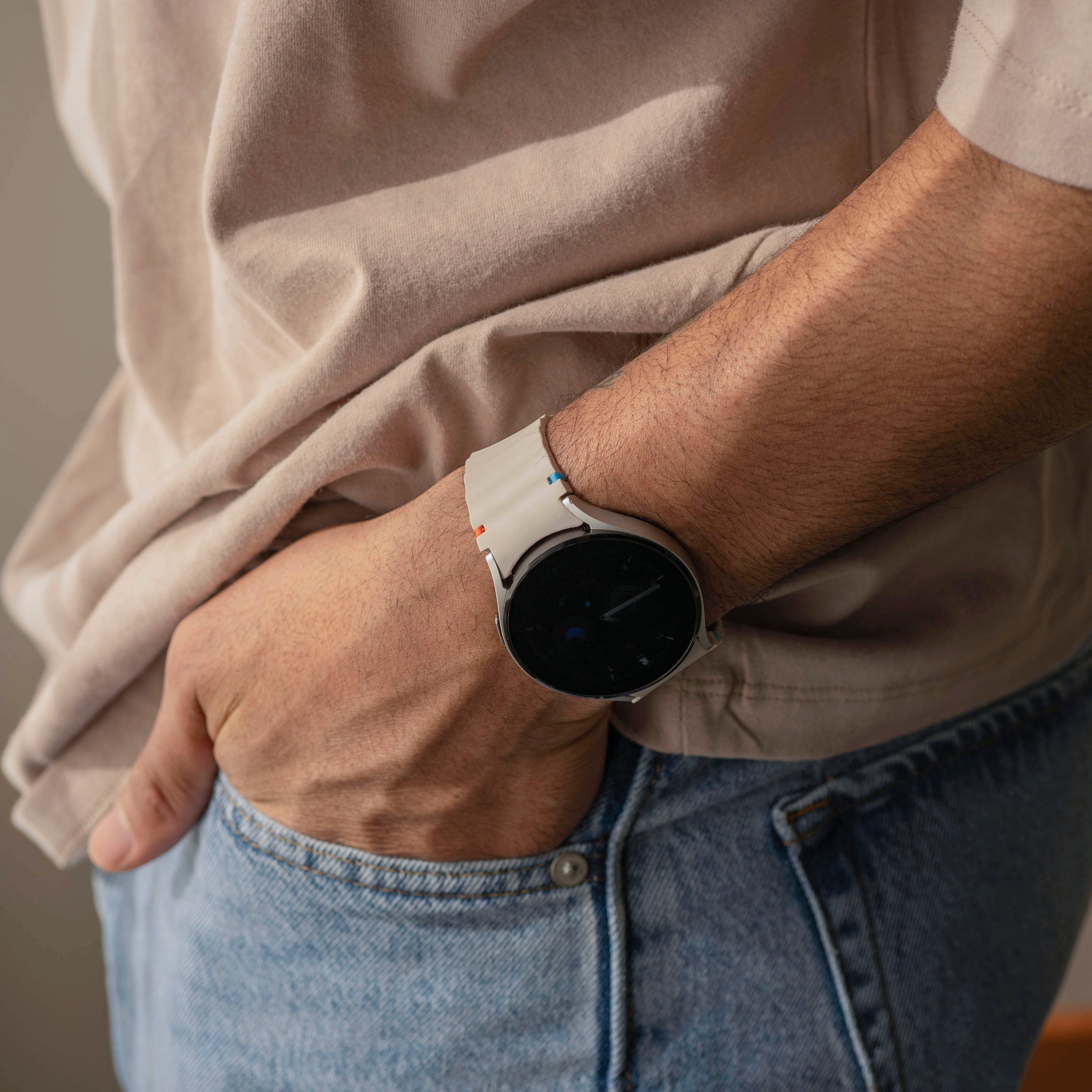 Samsung Galaxy Watch 6 Classic 47mm Wave Strap (Starlight)