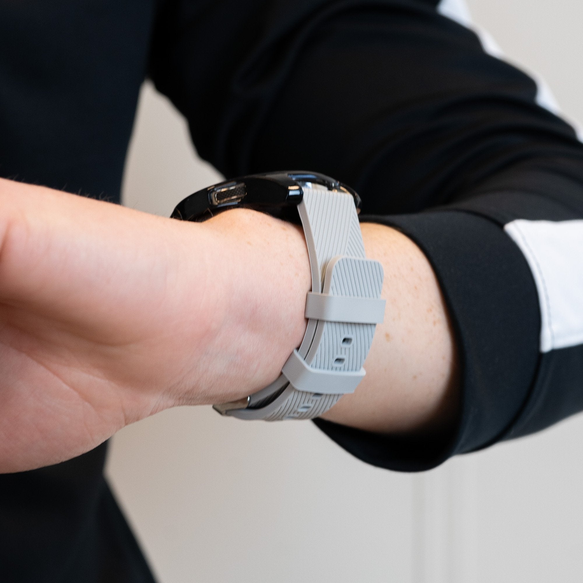 Bandz ICE Smart TKS Rectangular 1.41 Silicone Strap 'Deluxe' (Grey)