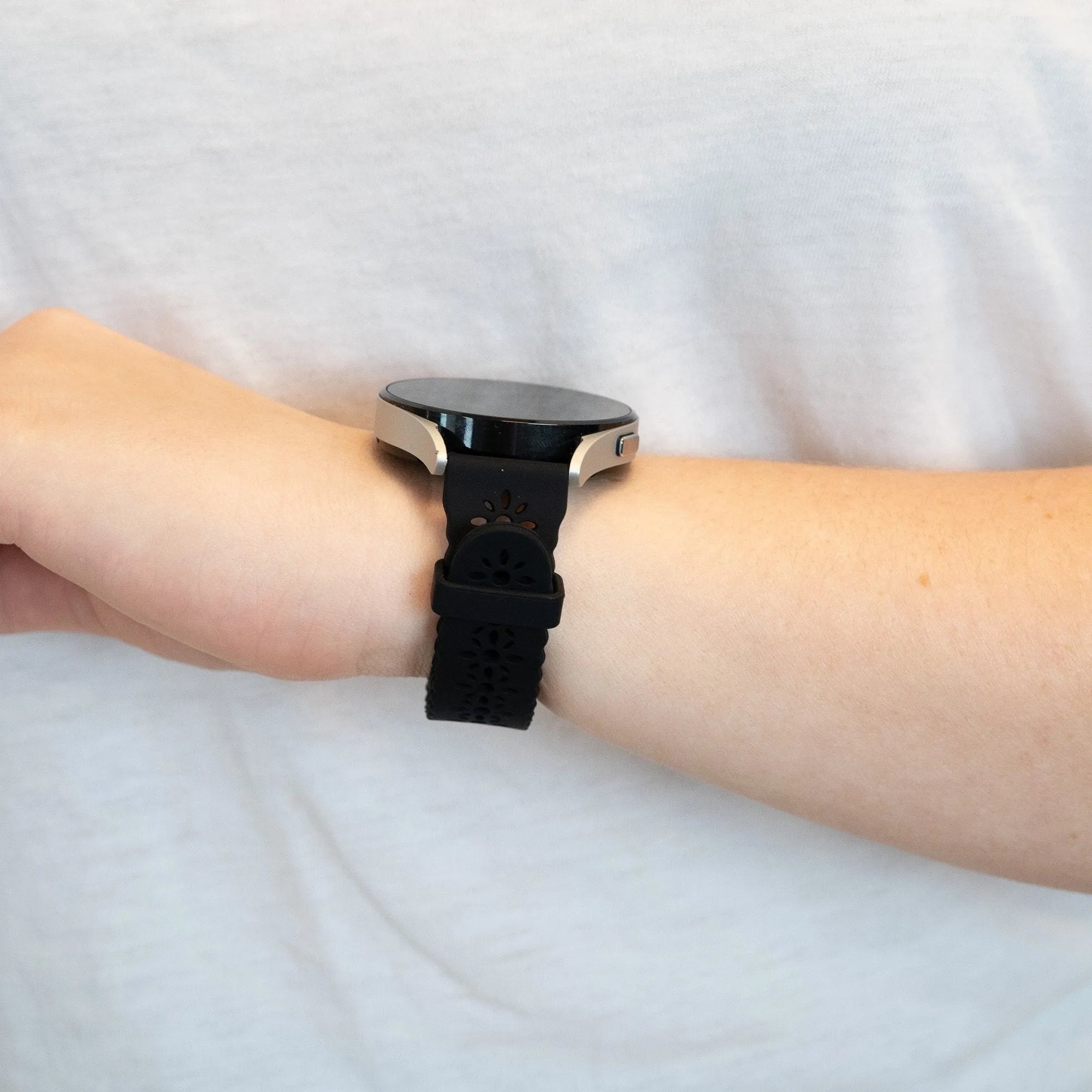 Bandz Coros Apex 42mm Patterned Silicone Strap (Black)