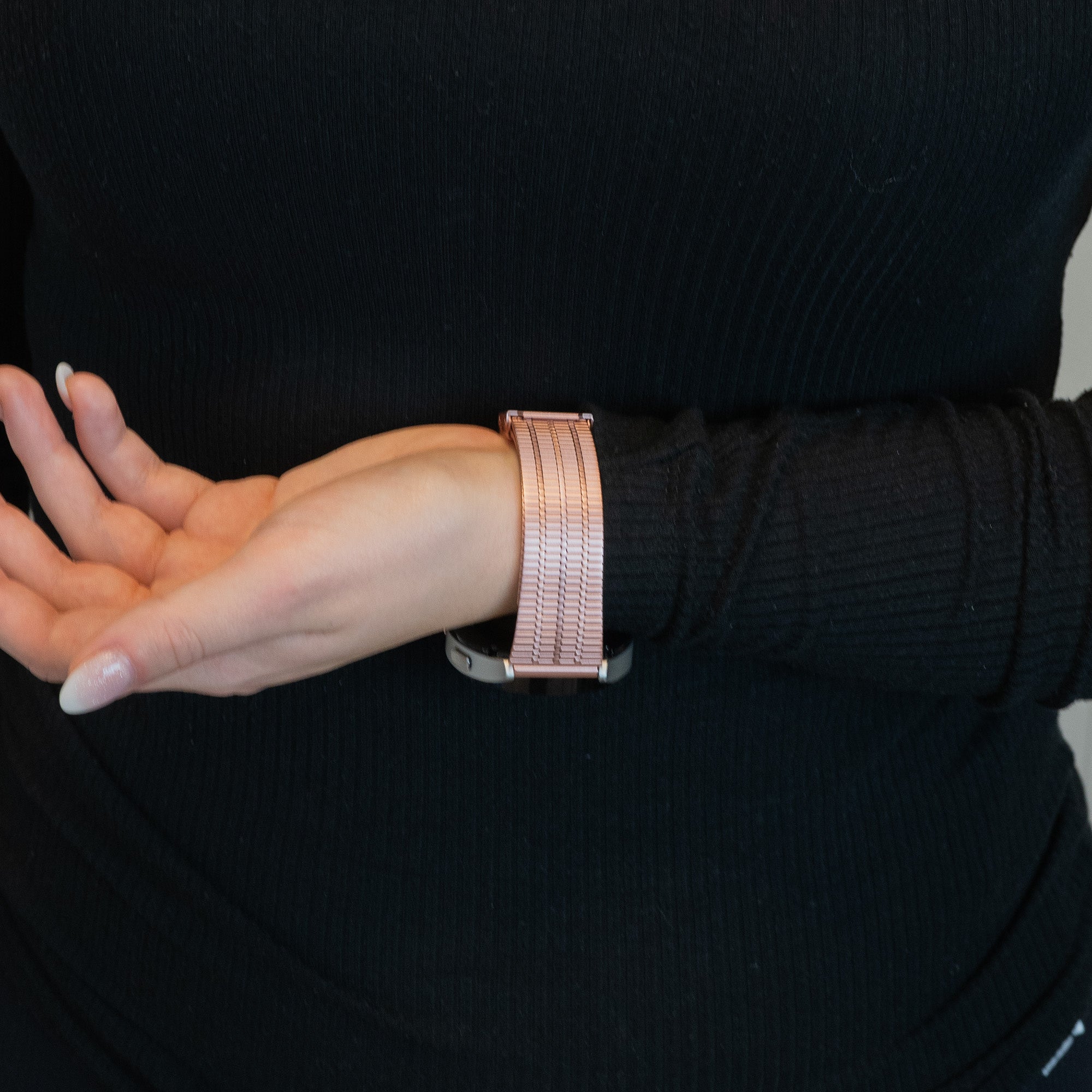 Bandz Garmin Venu Adjustable Steel Strap (Pink)