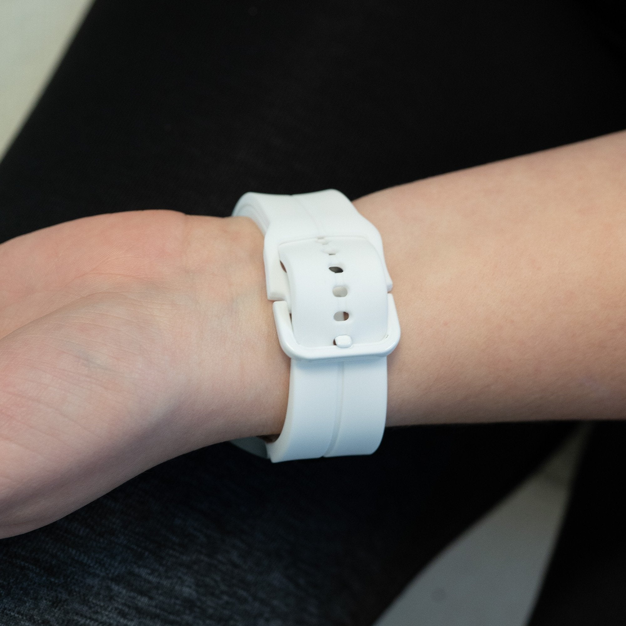 Bandz Samsung Galaxy Watch 4 - 44mm Silicone Strap 'Extreme' (White)