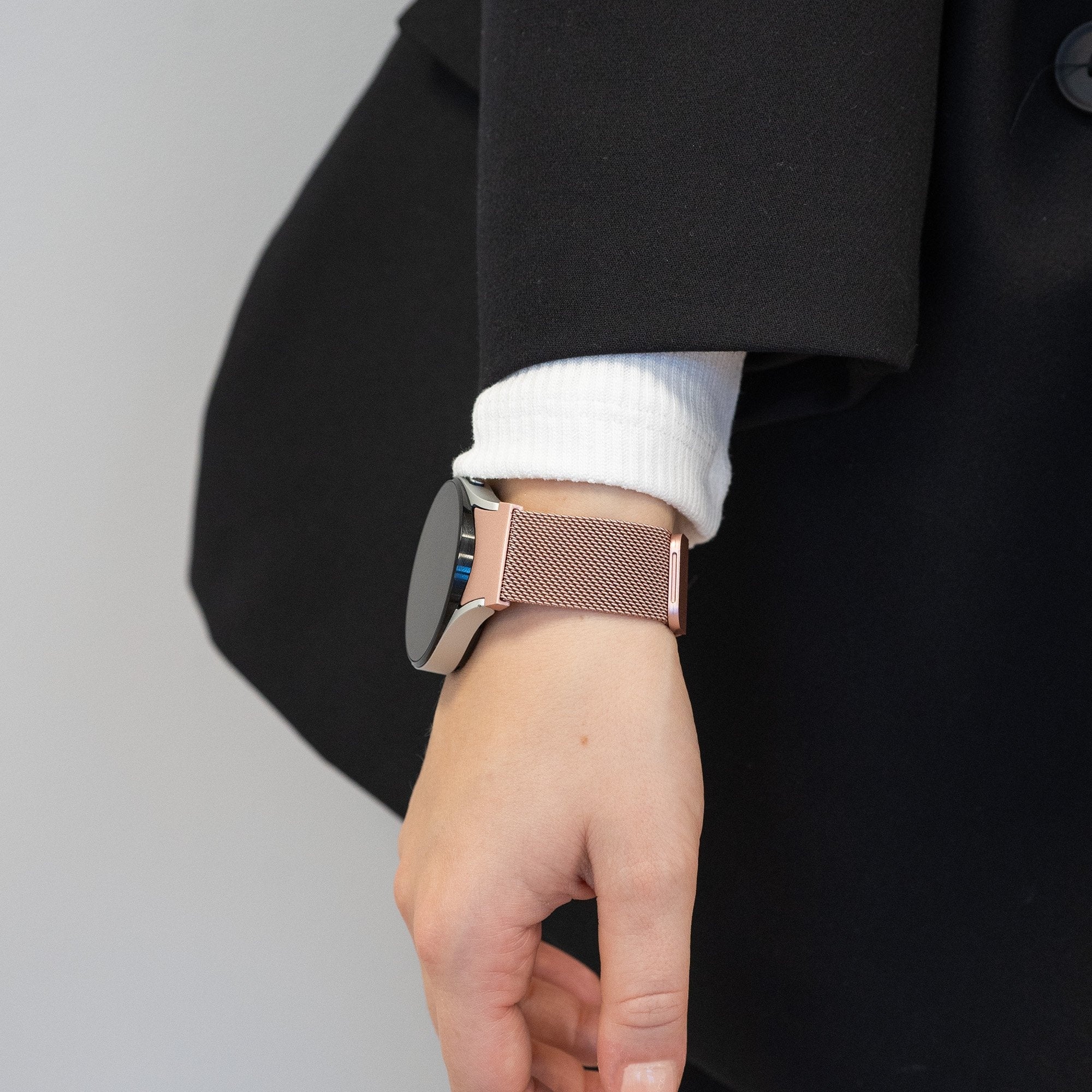 Bandz Samsung Galaxy Watch 5 - 44mm Milanese Loop Strap (Pink)