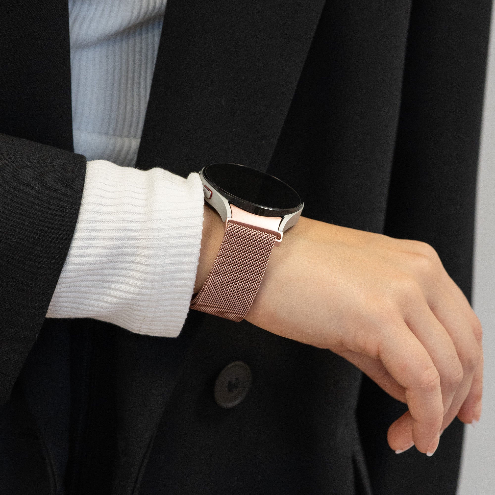 Bandz Samsung Galaxy Watch 5 - 44mm Milanese Loop Strap (Pink)