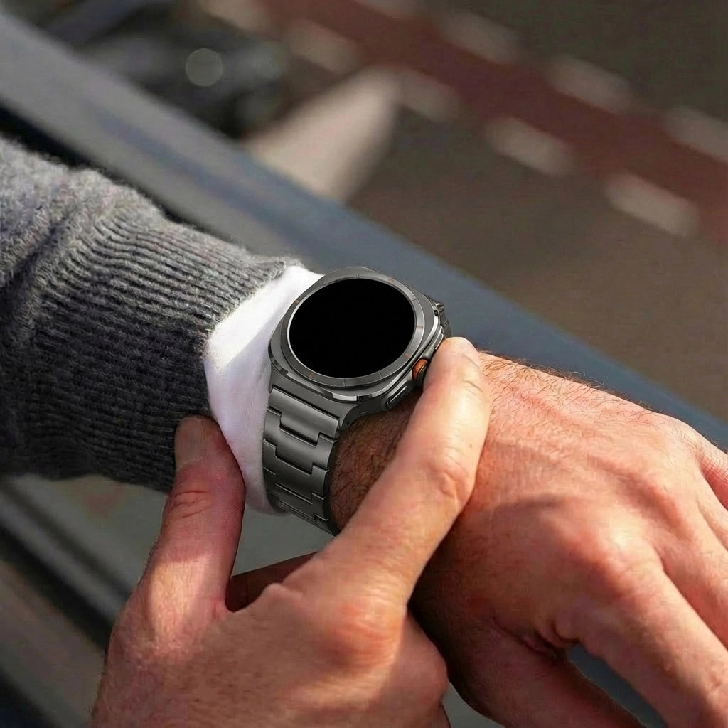 Bandz Samsung Galaxy Watch Ultra Titanium Strap 'Classic' (Graphite)