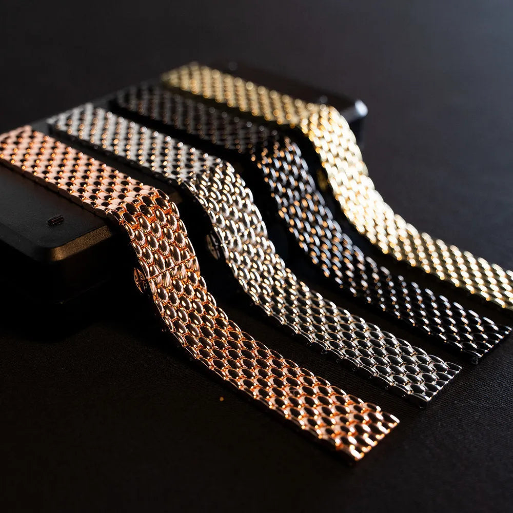 Steel Dragon Strap, black, without a watch, 3/4 front view