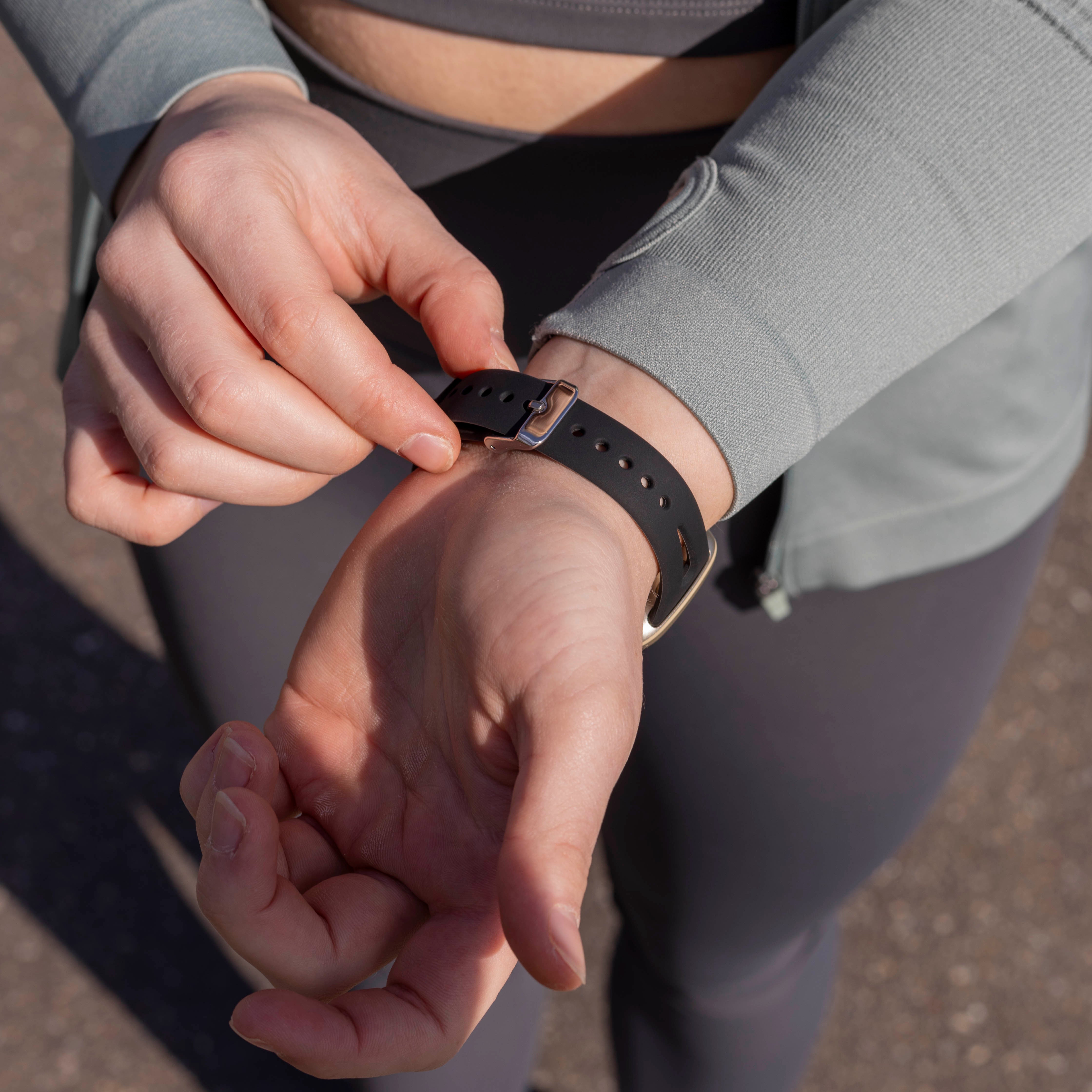 Fitbit Versa 3 Luxury Silicone Strap (Black)