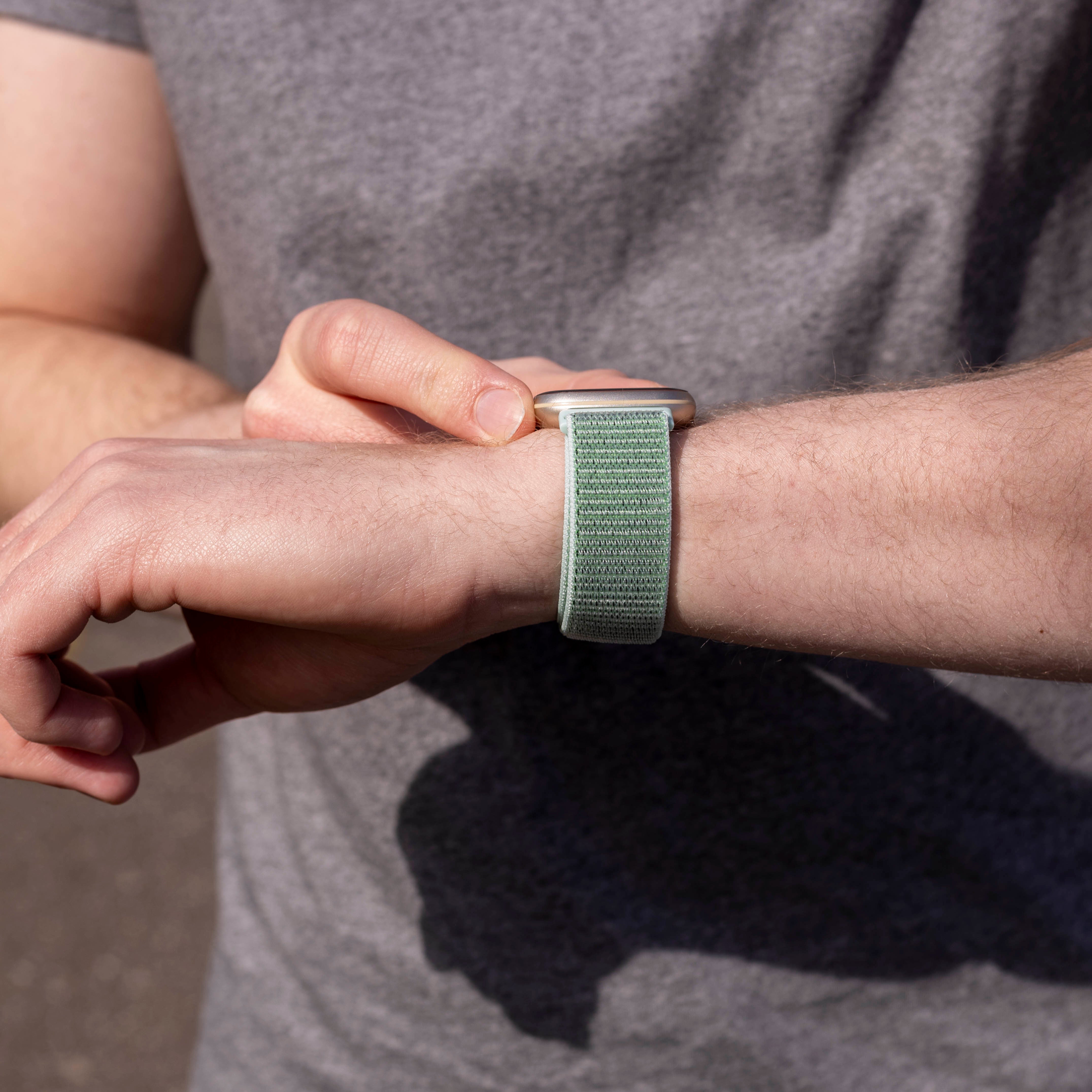 Fitbit Versa 3 Nylon Strap (Mint Green)