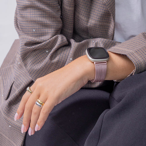 Fitbit Versa 3 Fine Steel Strap (Pink)