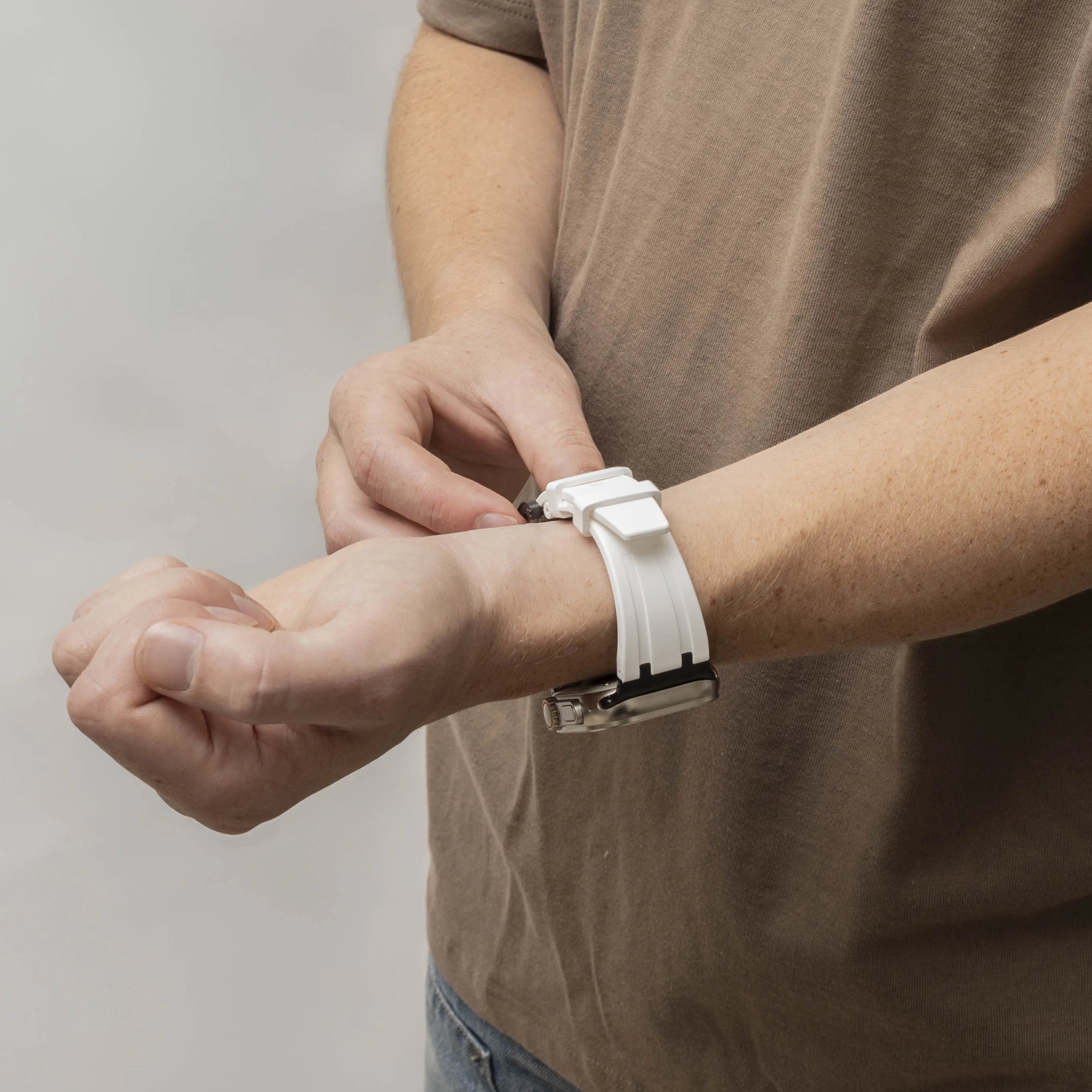 Bandz Apple Watch Silicone Strap 'Luxe Liquid' (White With Black)