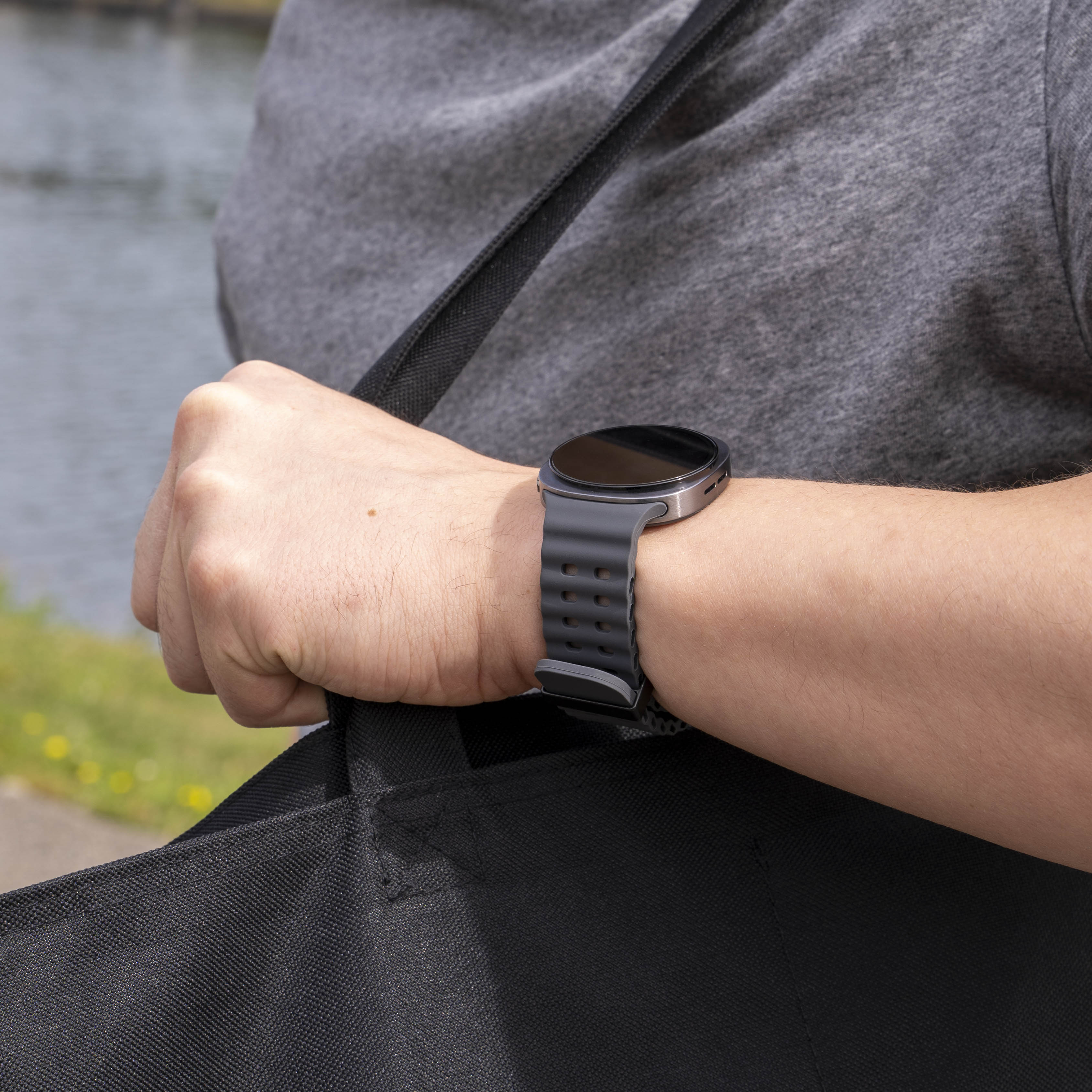 Samsung Galaxy Watch 8 - 44mm Ocean Strap (Dark Grey)