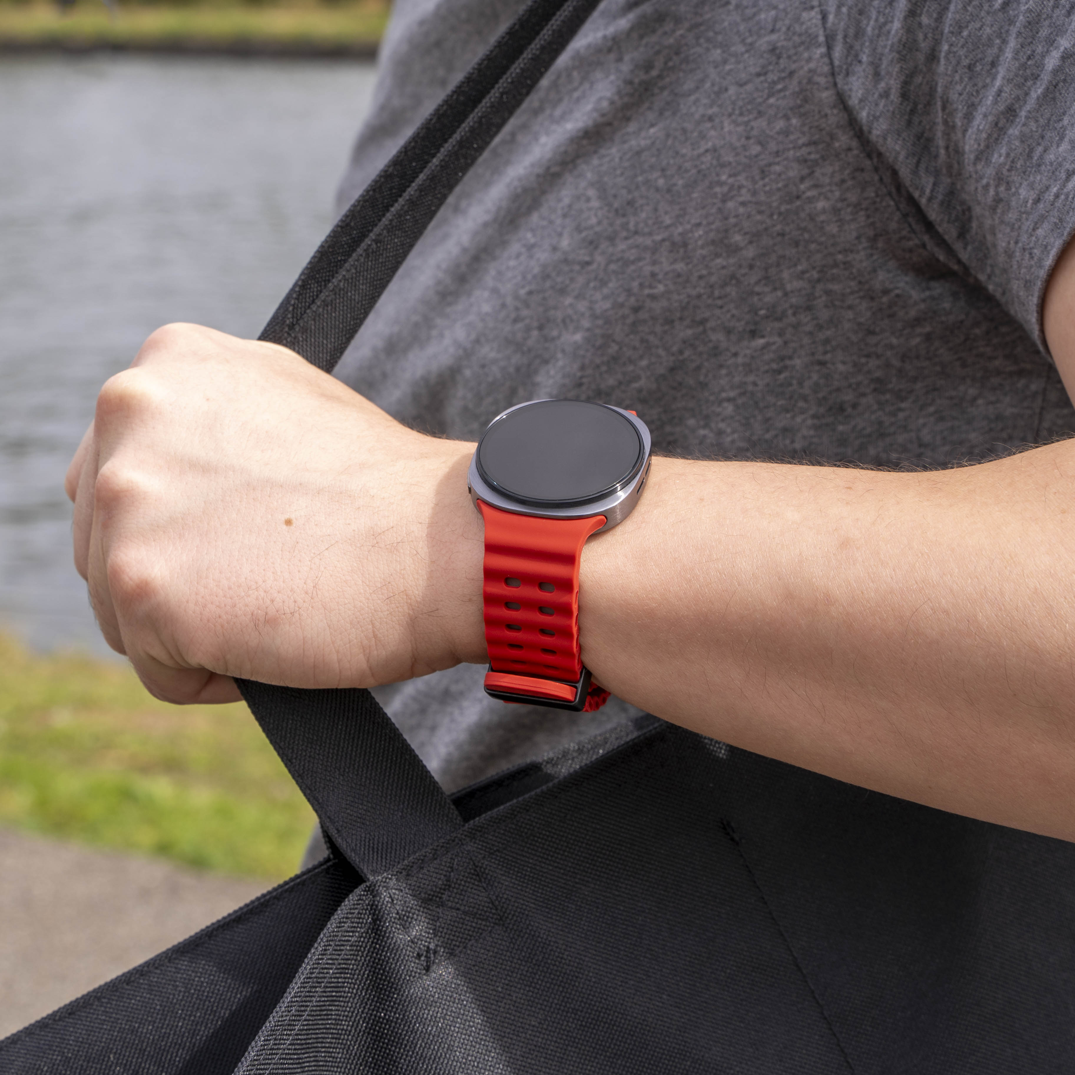 Samsung Galaxy Watch 8 - 44mm Ocean Strap (Red)
