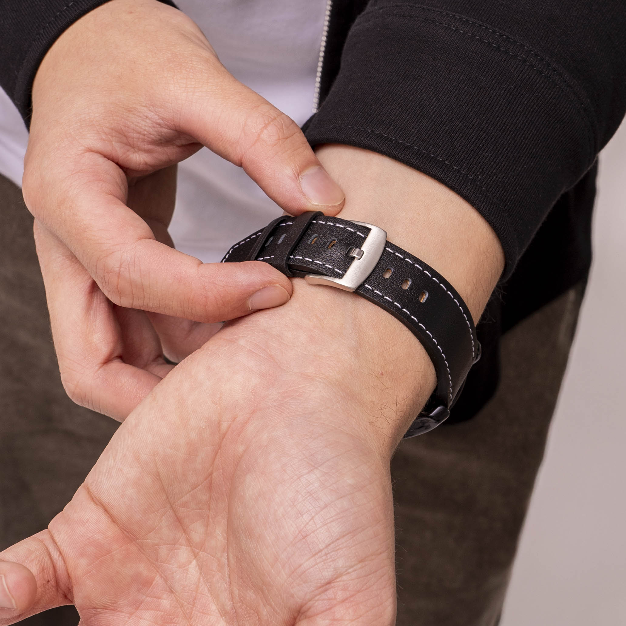 Amazfit Bip 5 'One Push' Leather Strap (Black)