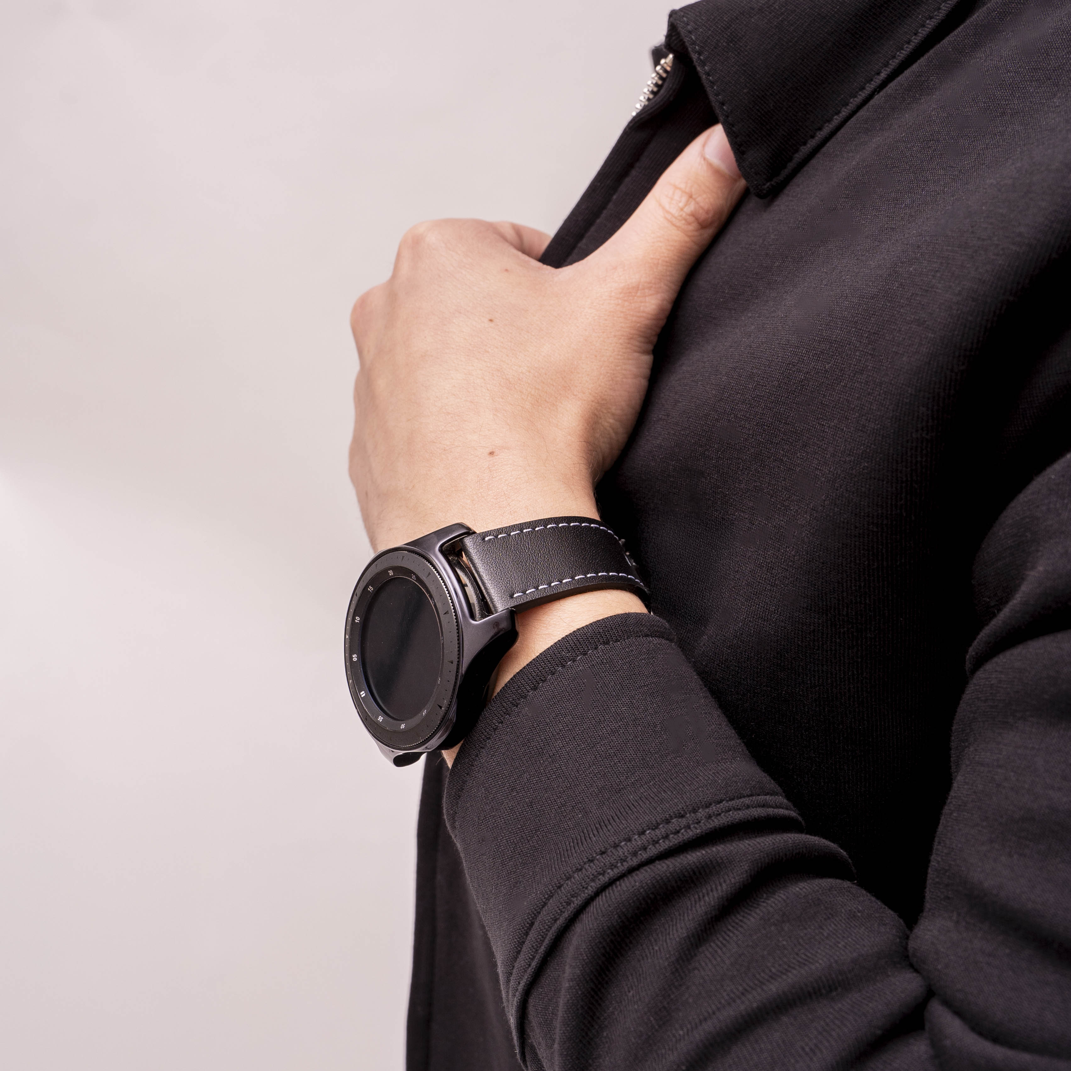 Huawei Watch GT 6 - 46mm 'One Push' Leather Strap (Black)