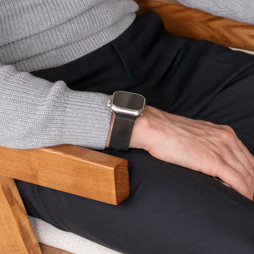 Apple Watch Modern Milanese Strap (Black)