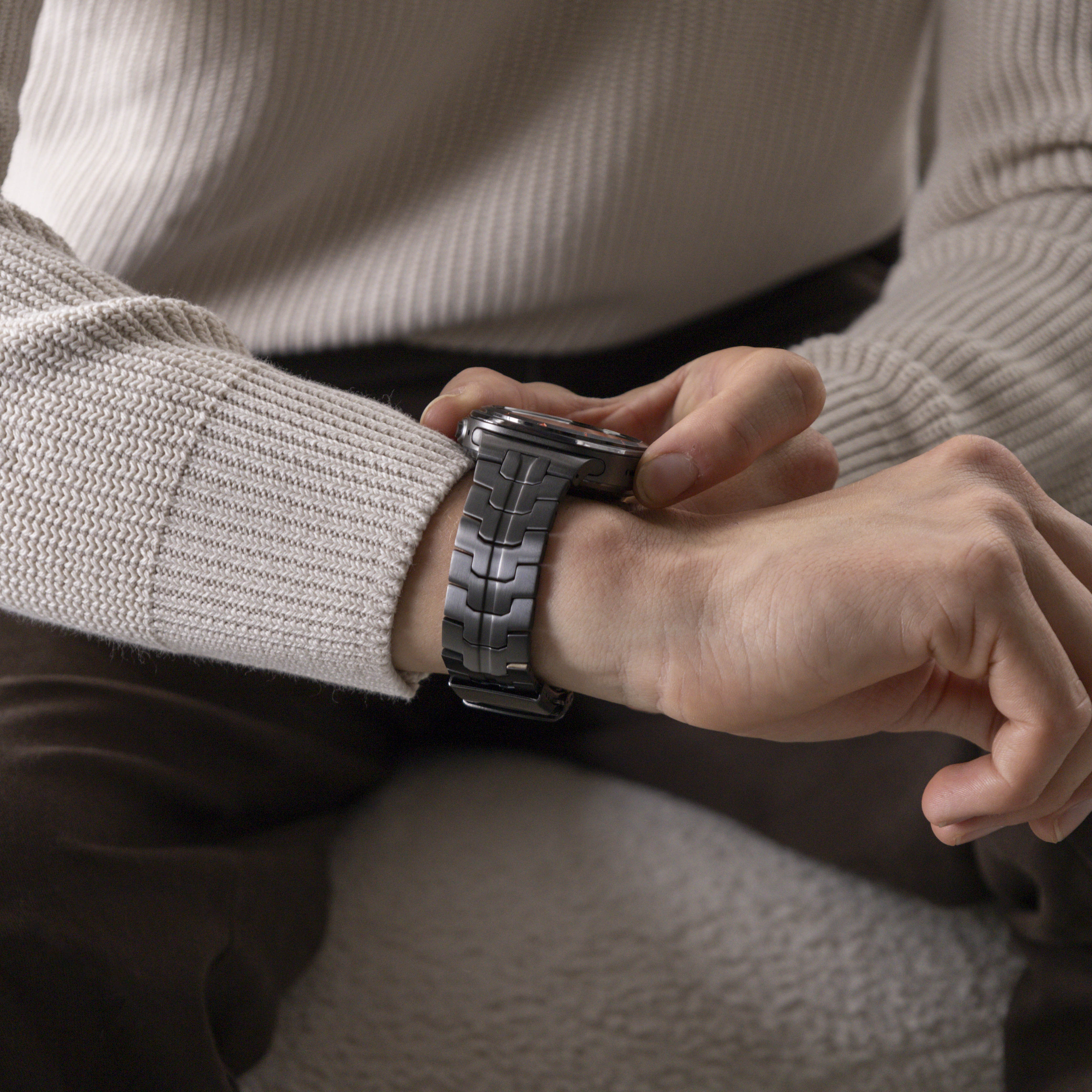 Samsung Galaxy Watch Ultra 'Iron' Titanium Strap (Graphite)