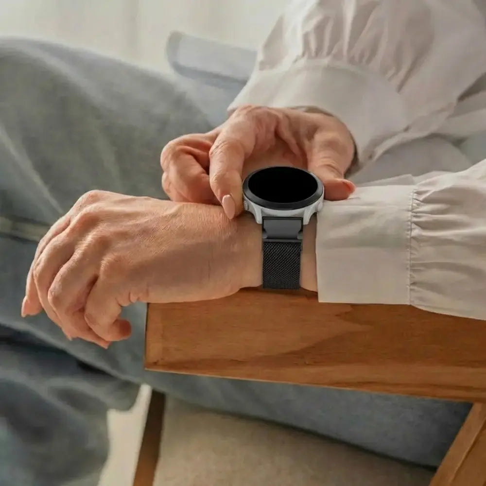 Bandz Garmin Fenix 8 - 43mm Milanese Loop Strap (Black)