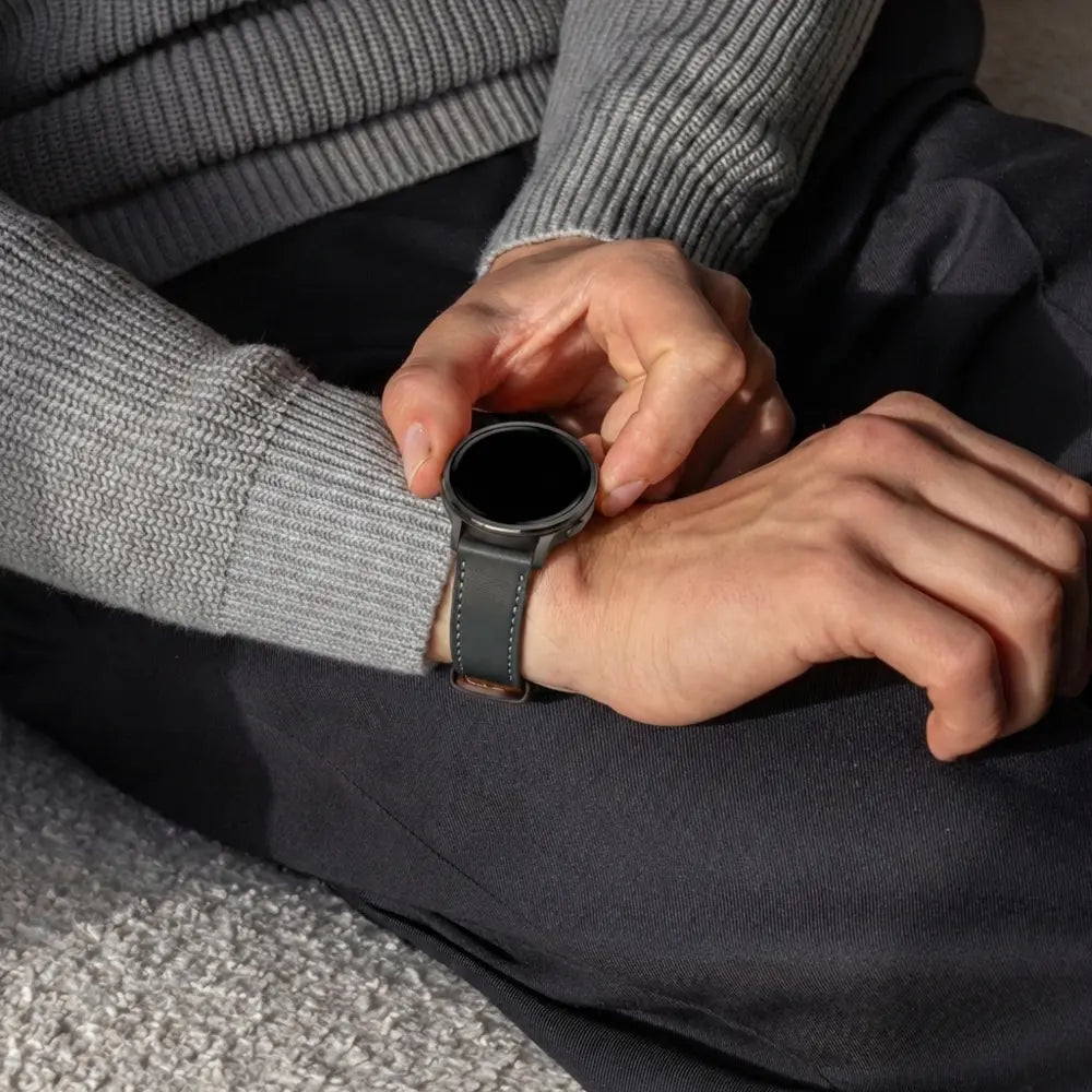 Bandz Garmin Venu 4 - 45mm Leather Strap 'Deluxe' (Black)