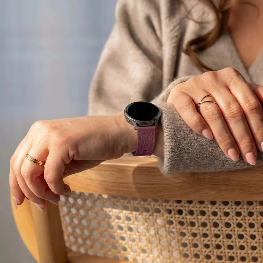 Bandz Garmin Vivoactive 4s Silicone Strap 'Leopard' (Wine Red)