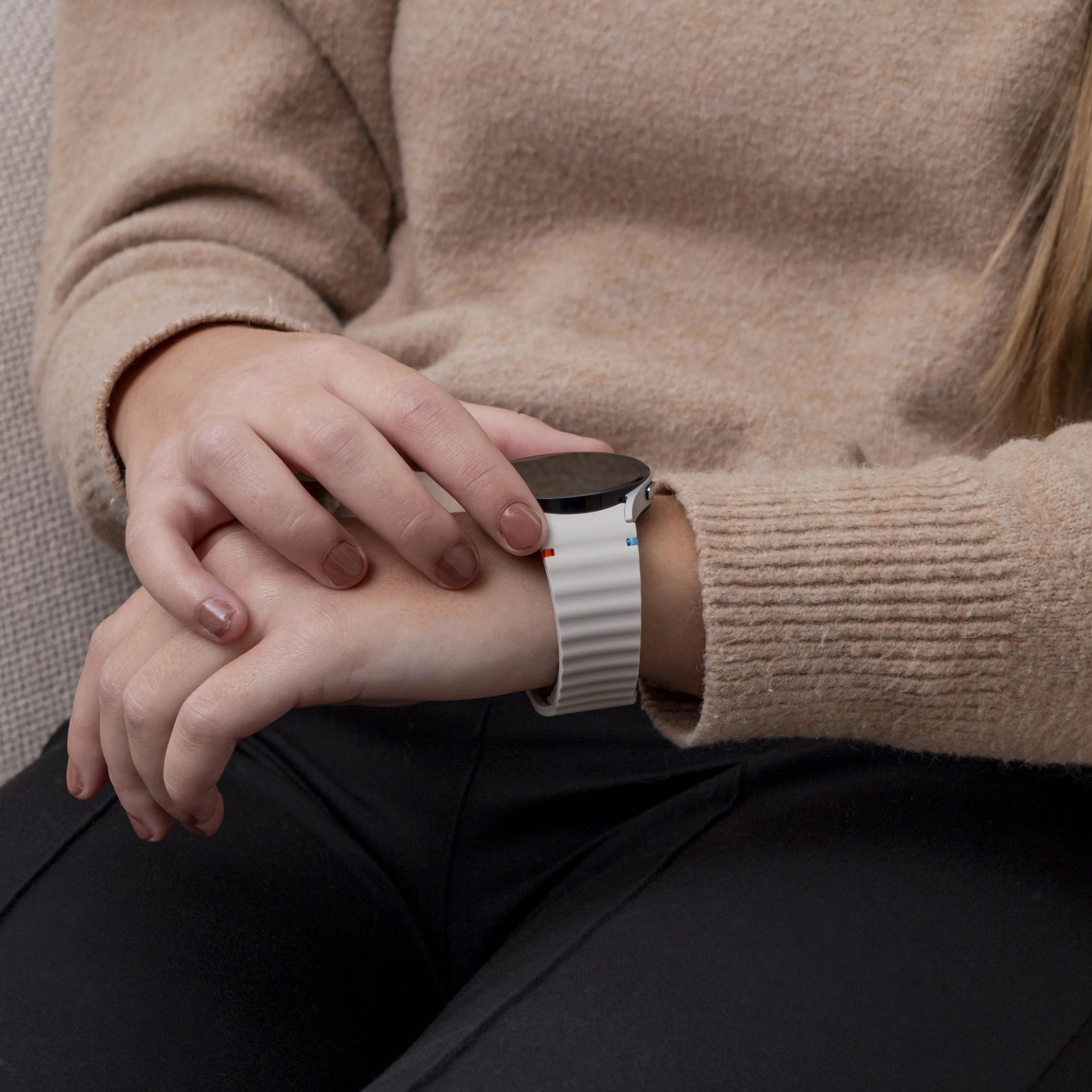 Wave Silicone Strap, starlight, lifestyle photo