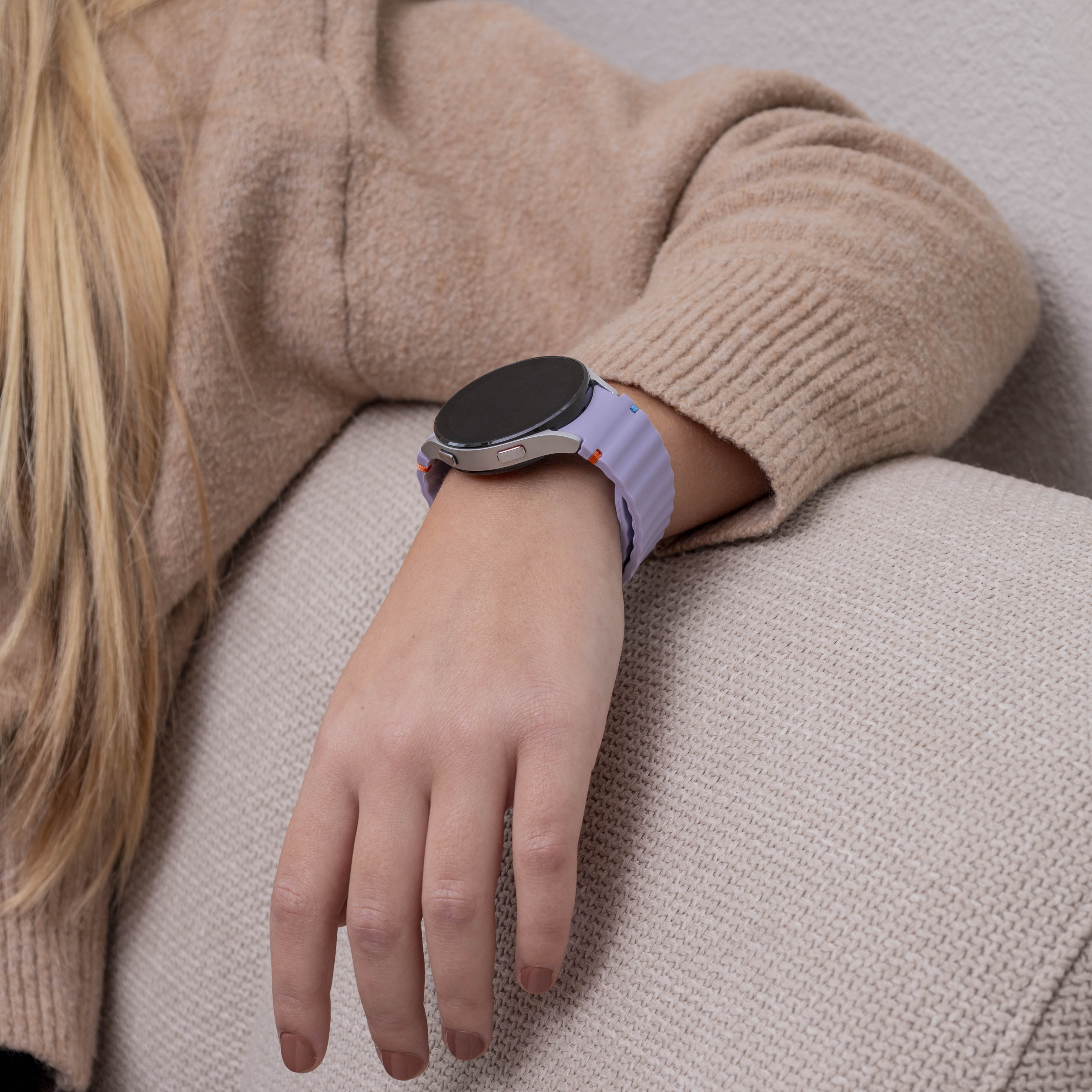 Samsung Galaxy Watch 4 44mm Wave Strap (Light Purple)