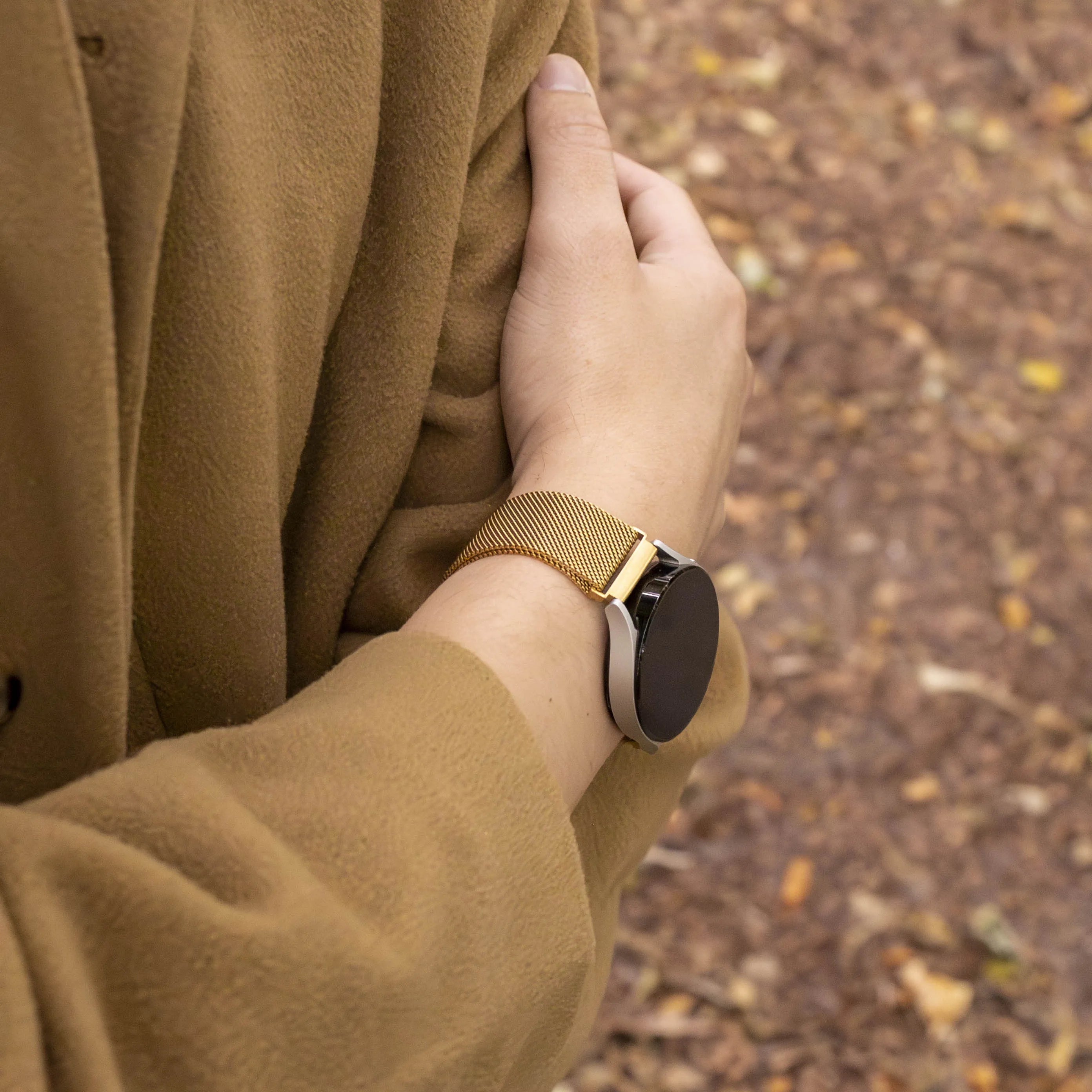 Polar Ignite 3 Milanese Strap (Gold)