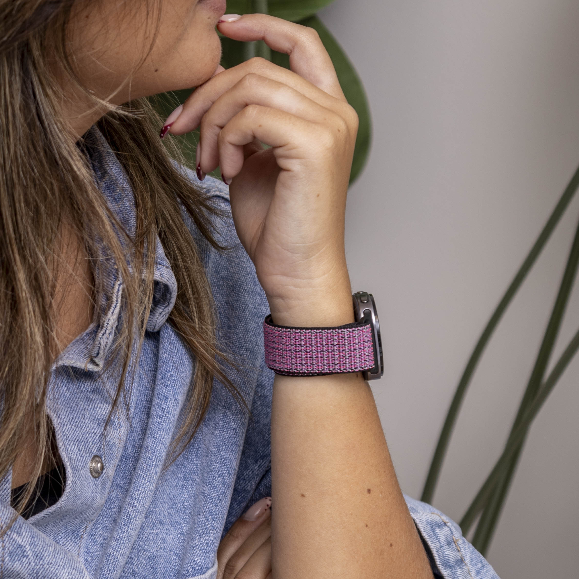 Samsung Galaxy Watch 8 - 40mm Nylon Strap (Crimson Berry)