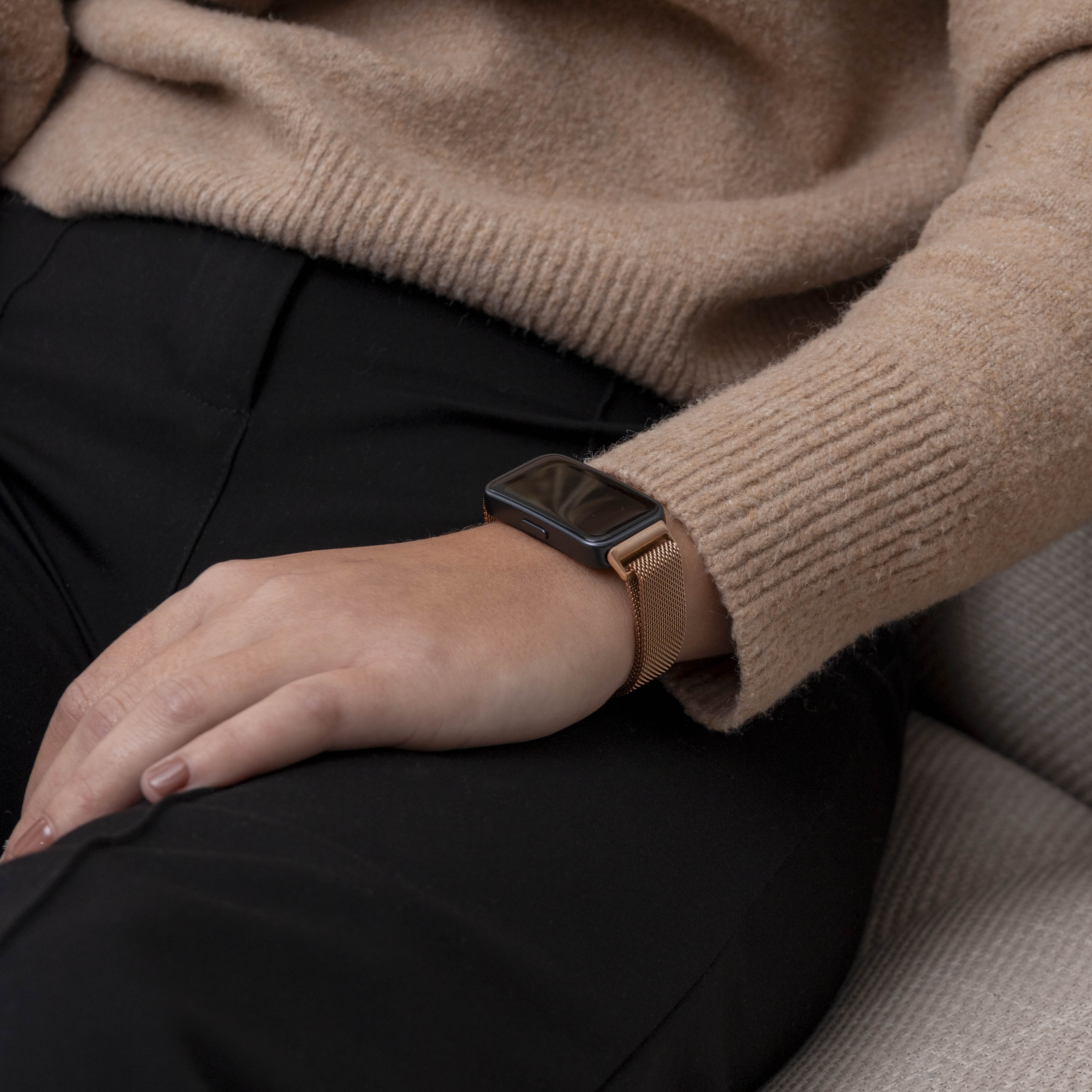 Huawei Band 10 Milanese Strap (Rose Gold)