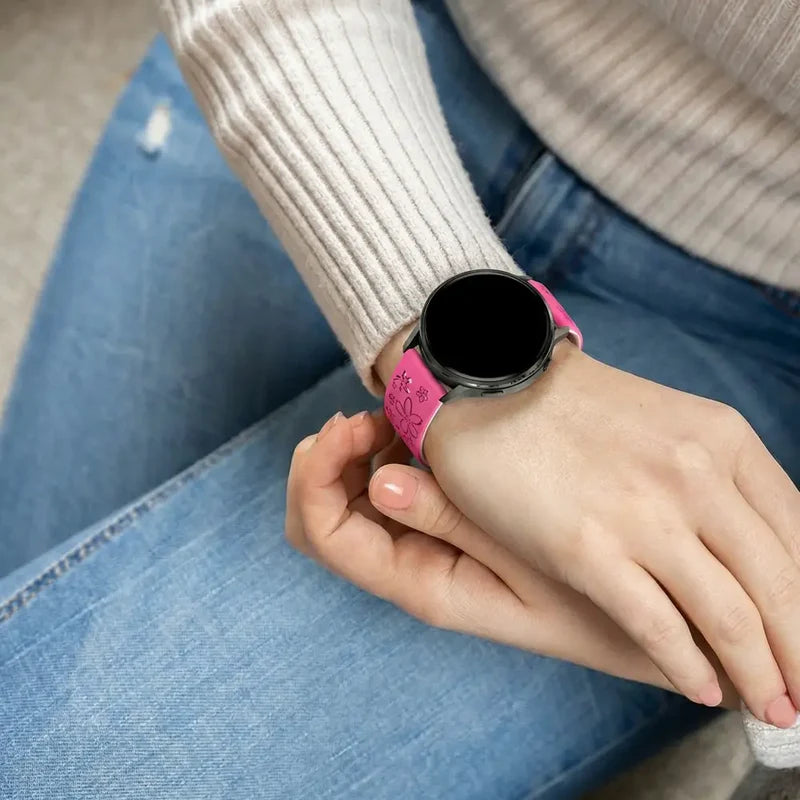 Bandz Garmin Forerunner 245 Silicone Strap 'Flowers' (Bright Pink/Starlight)