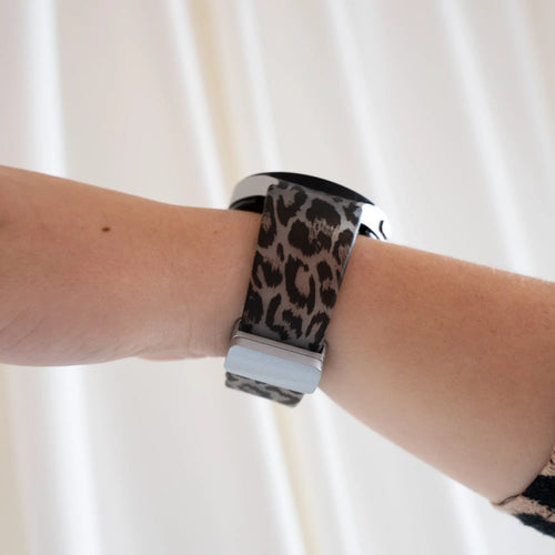 Silicone Magnetic Patterned Strap, lifestyle photo
