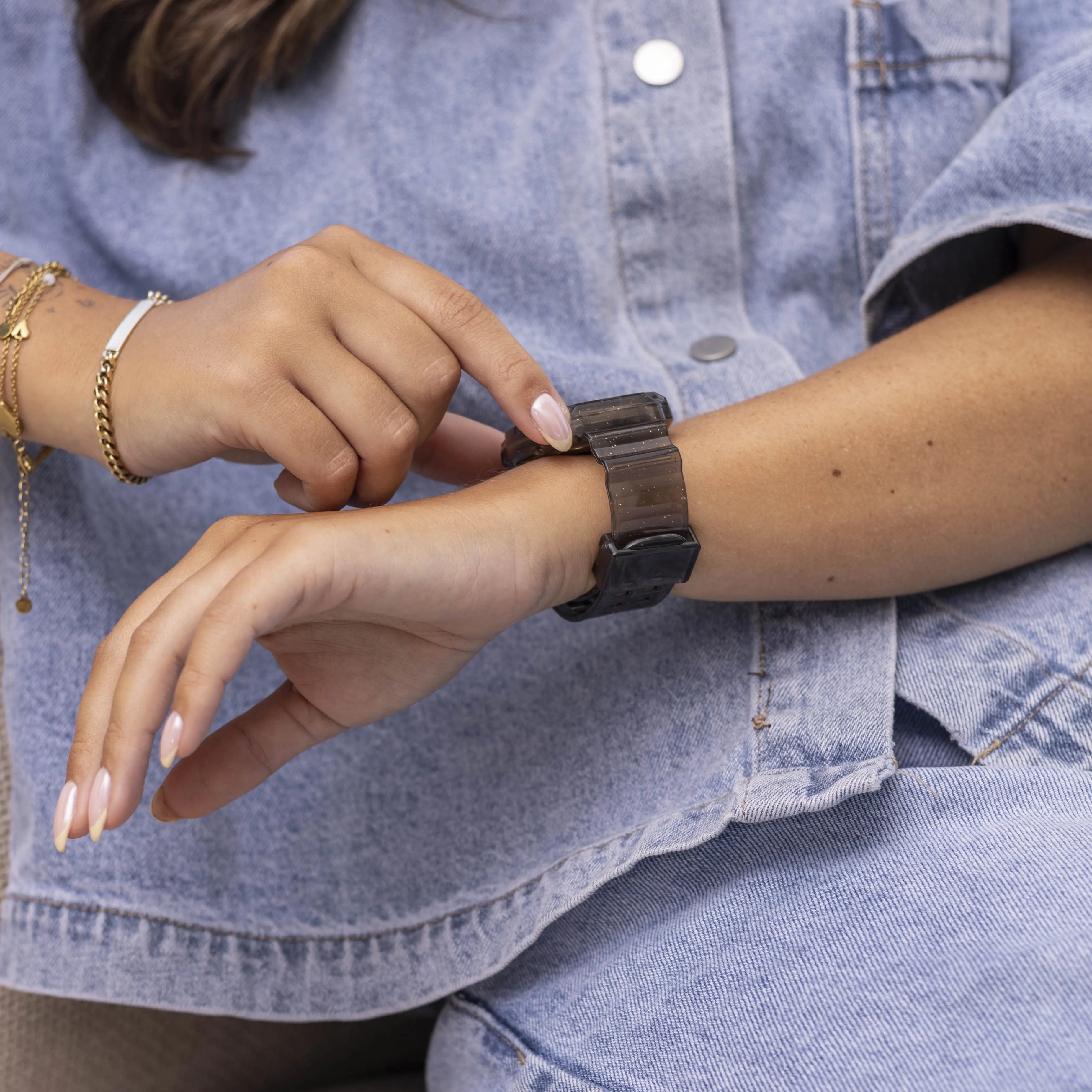 Fitbit Versa 3 Clear TPU Strap with Frame (Transparent Black)