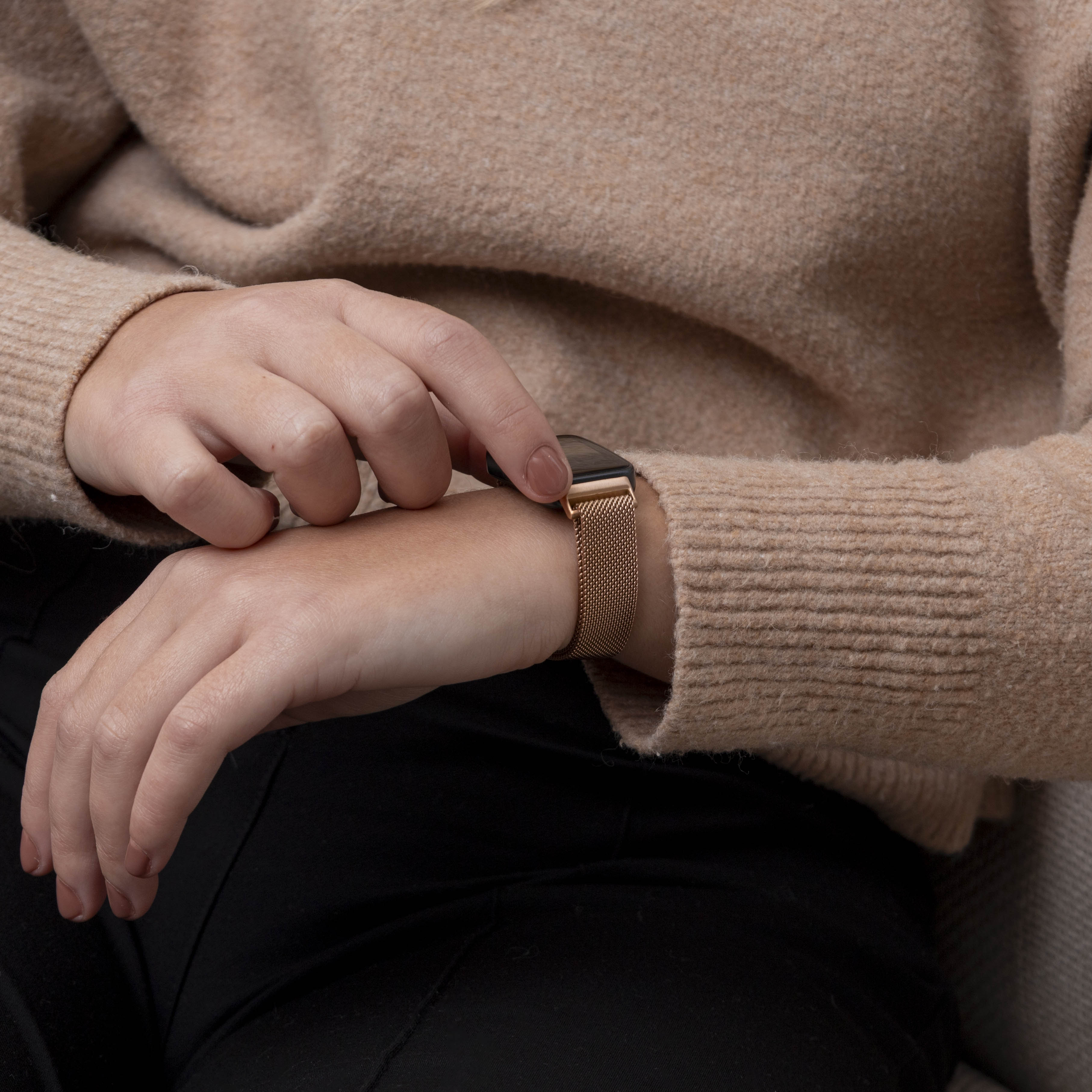 Huawei Band 10 Milanese Strap (Rose Gold)