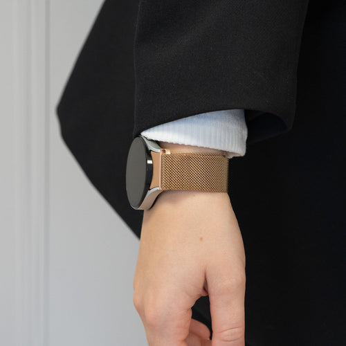 Milanese Loop Strap, champagne, lifestyle photo
