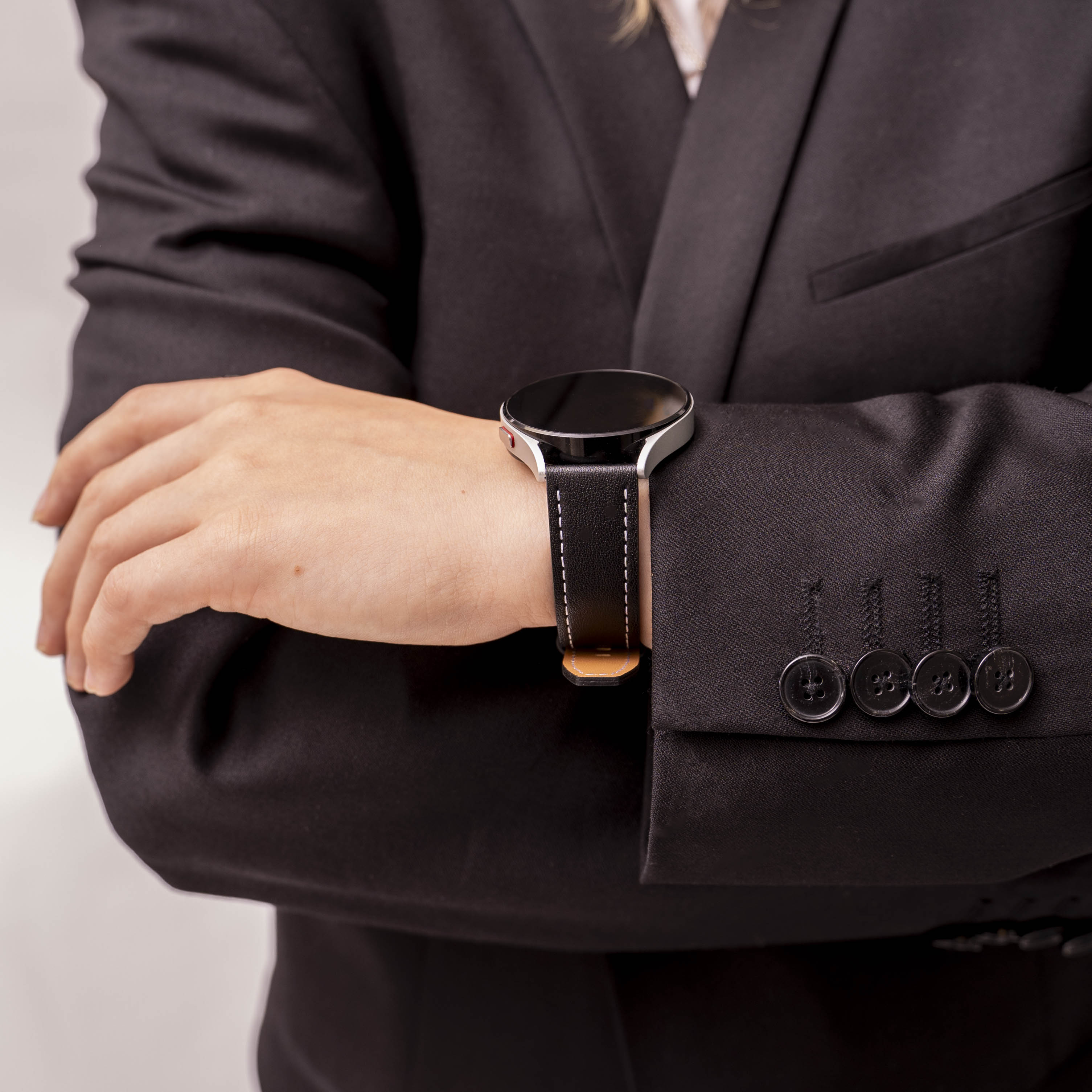 Samsung Galaxy Watch FE 'One Push' Leather Strap (Black)