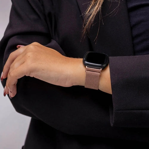 Fitbit Versa 4 Milanese Strap (Pink)