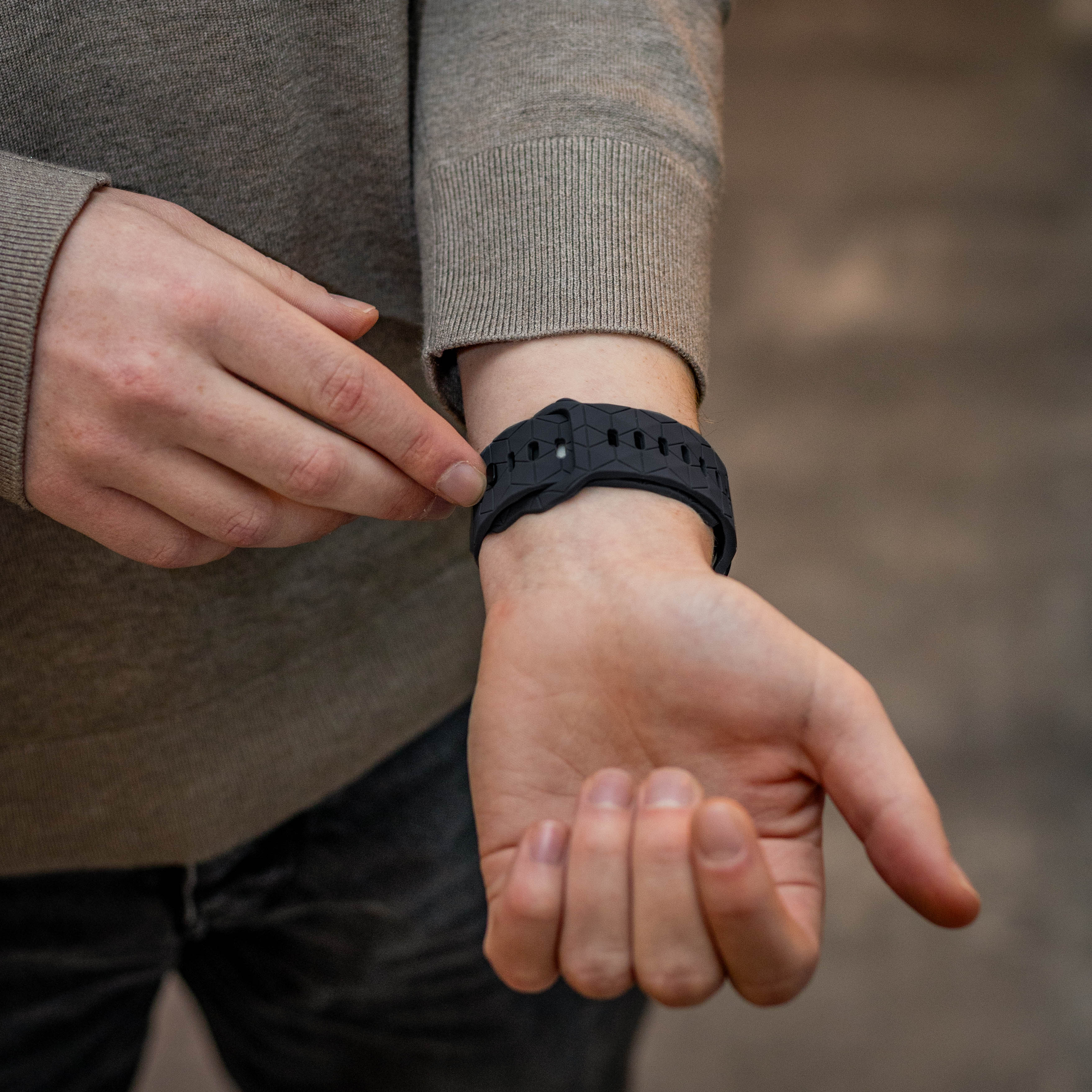 Samsung Galaxy Watch Ultra 2 Silicone Strap Hexagons (Black)