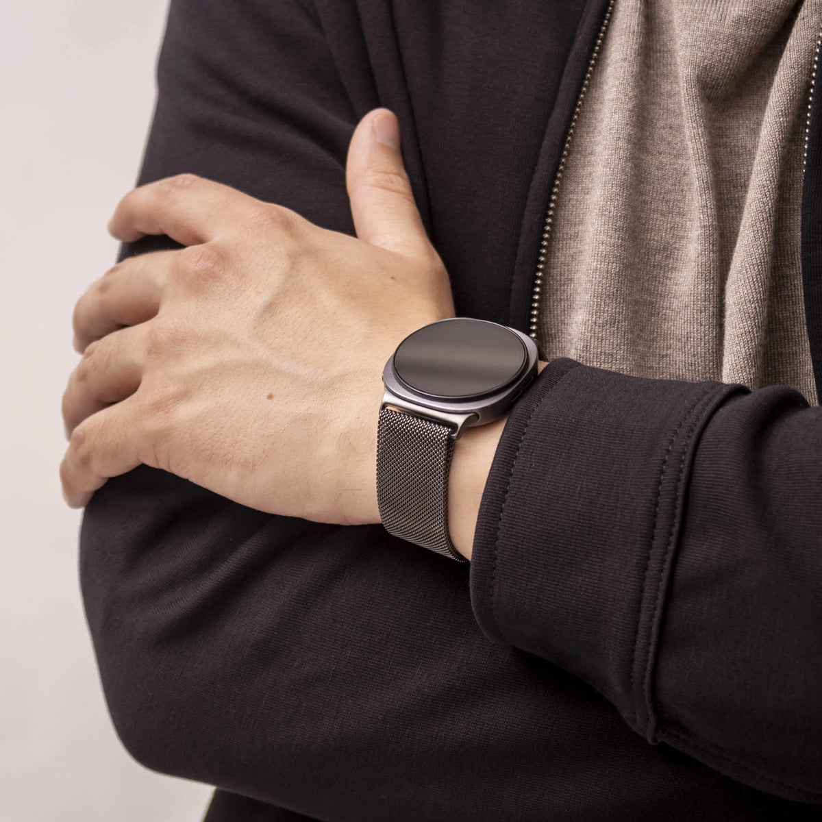Milanese Strap, space grey, lifestyle photo