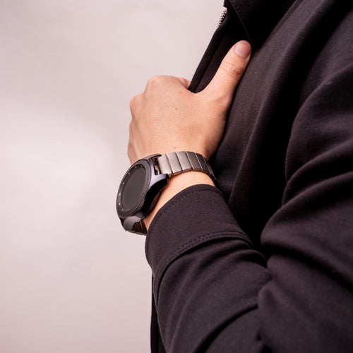 Luxury Titanium Strap, graphite, lifestyle photo